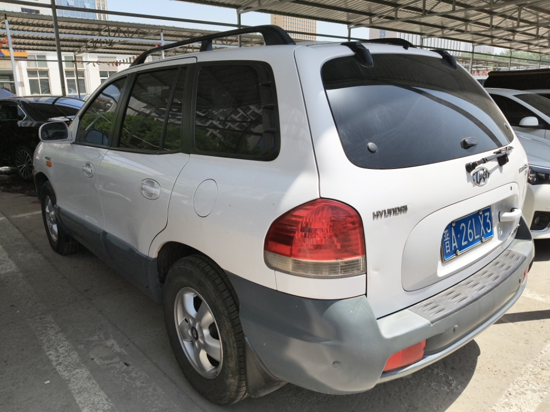 Hyundai Tucson (Imported) 2005 #8 Hyundai Tucson (Imported) 2005 car image #8