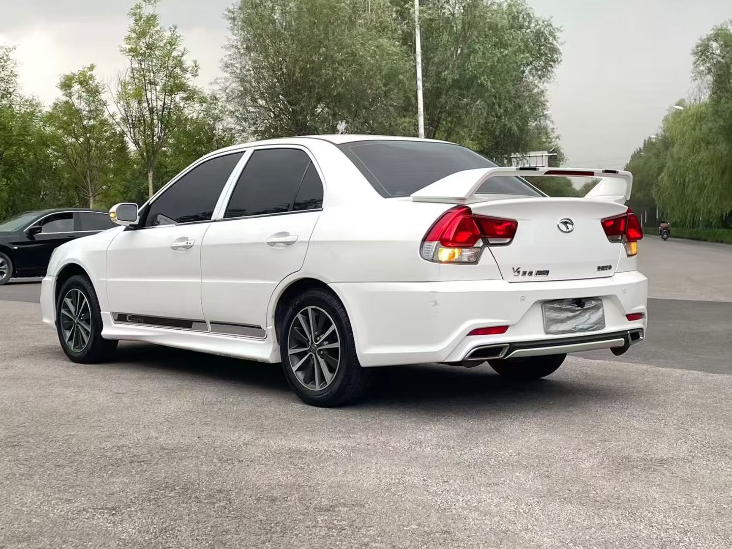 Soueast V3 Lingyue 2015 car image #8