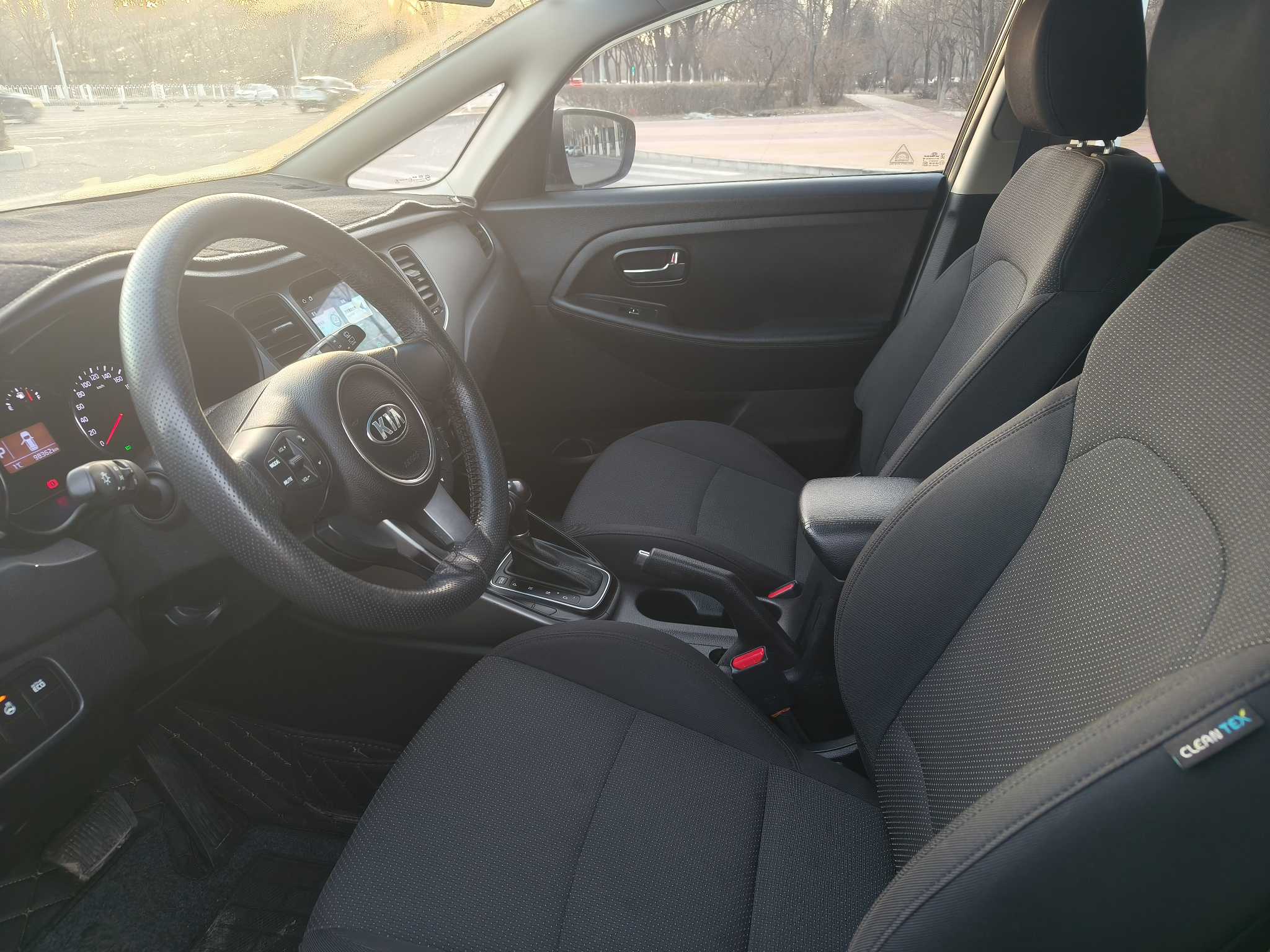 Kia Carens 2014 immagine di auto #8