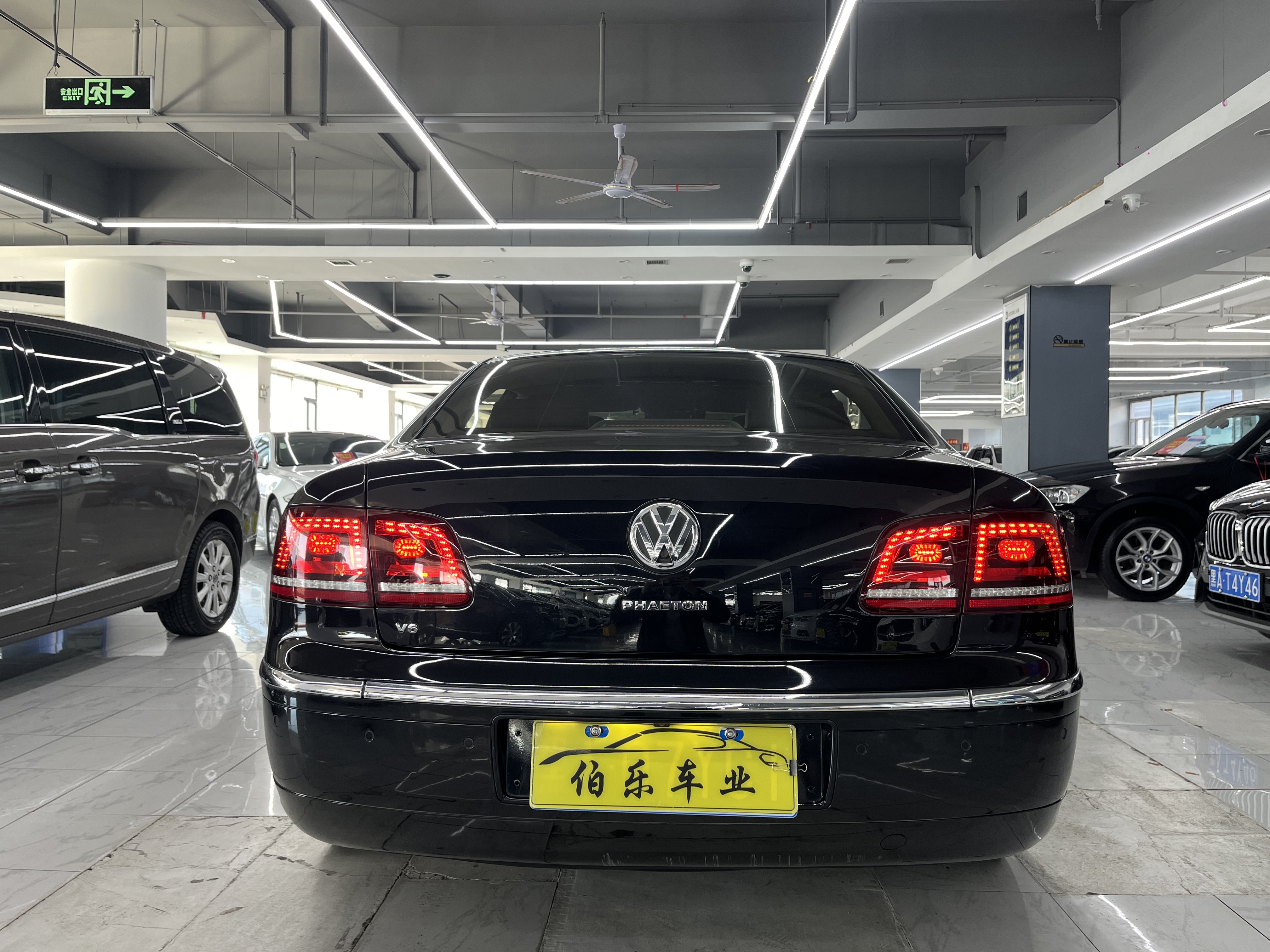 Volkswagen Pheaton 2014 immagine di auto #8