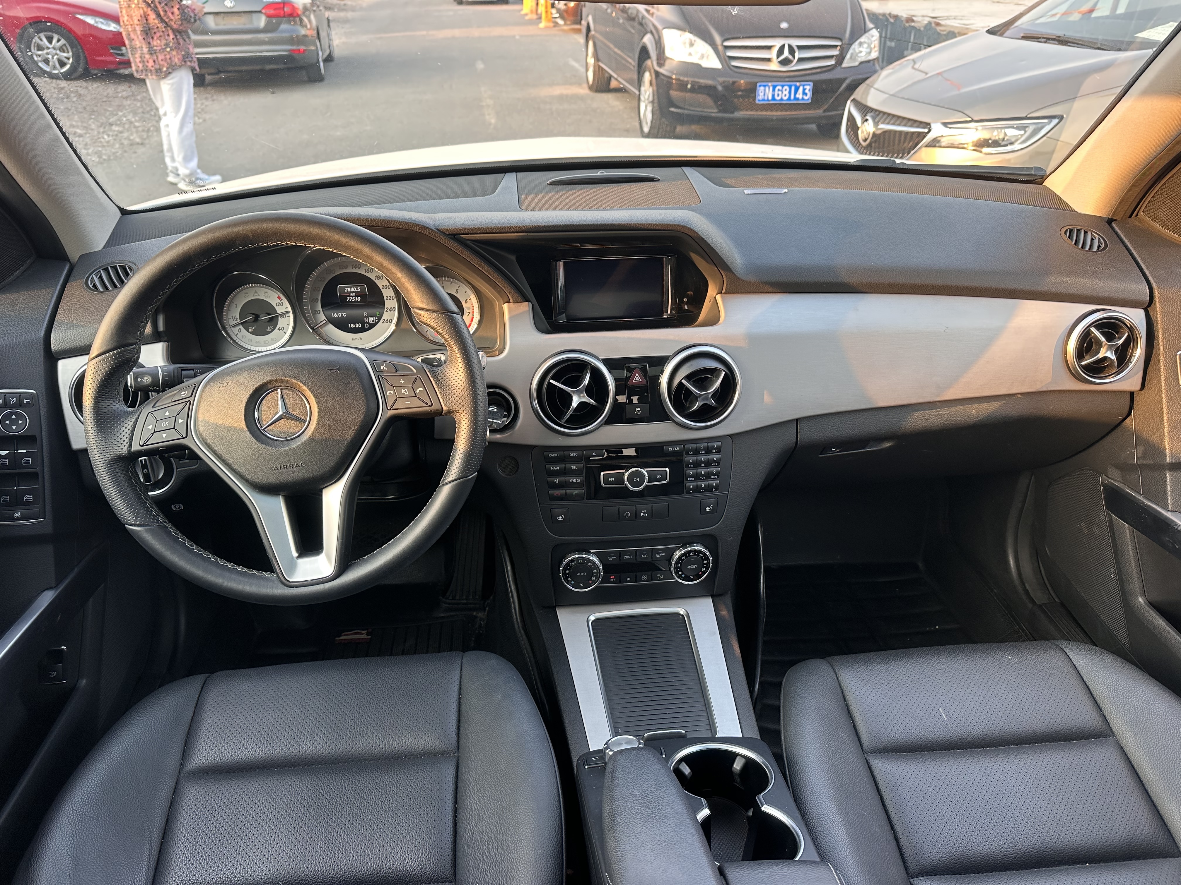 Mercedes-Benz GLK Class 2014 car image #8