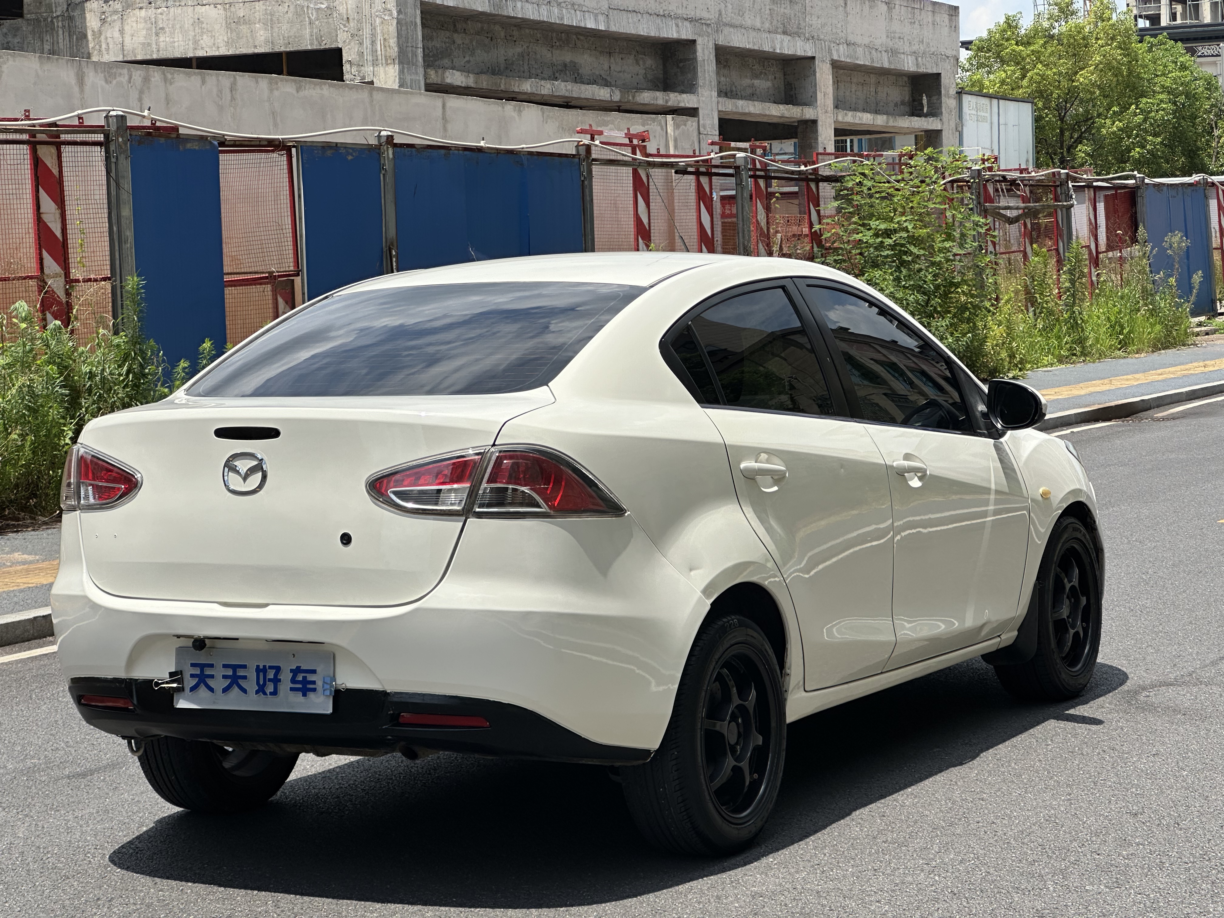 Mazda 2 Sedan 2011 صورة سيارة #8