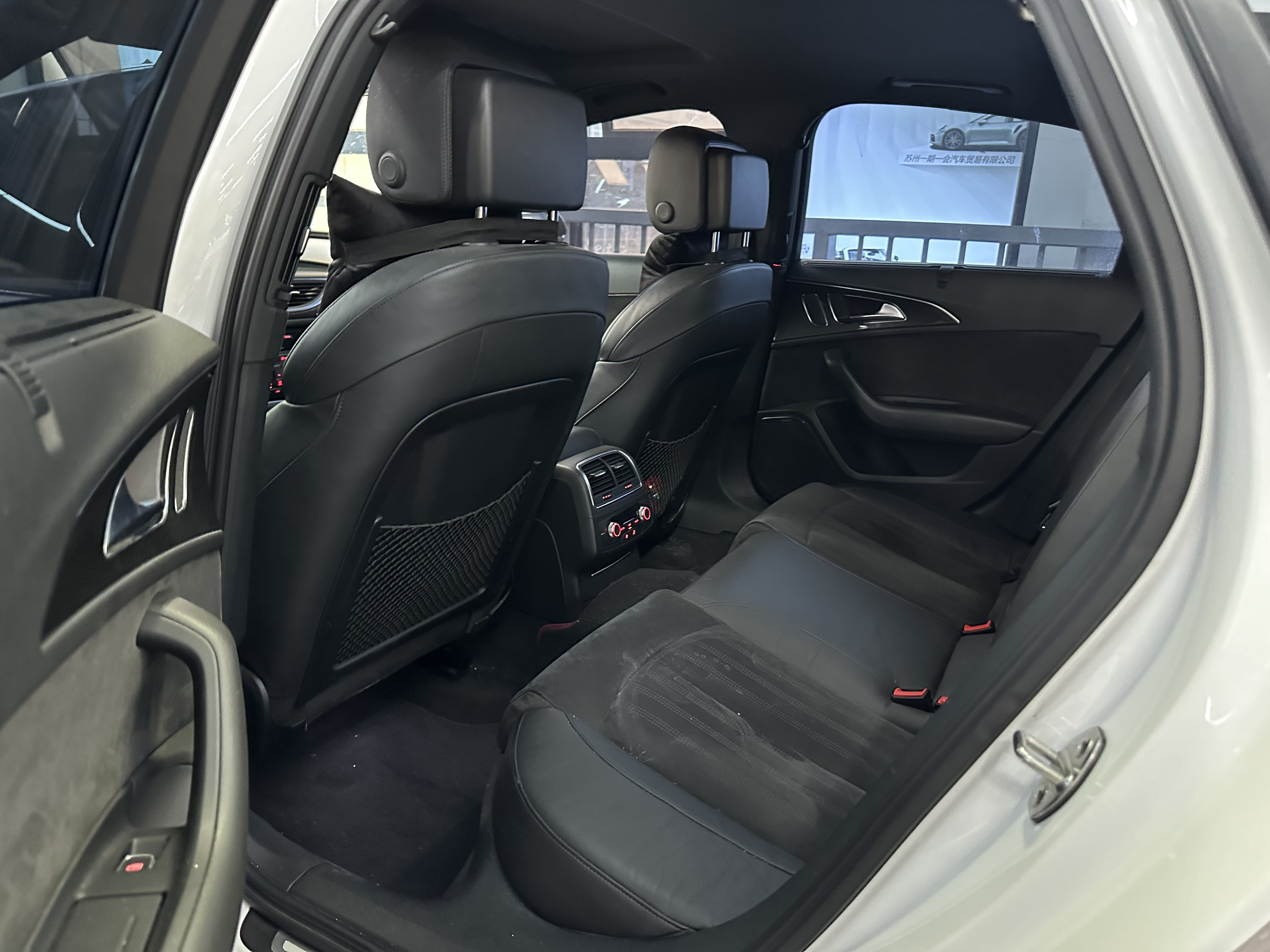 Audi S6 2015 car image #8