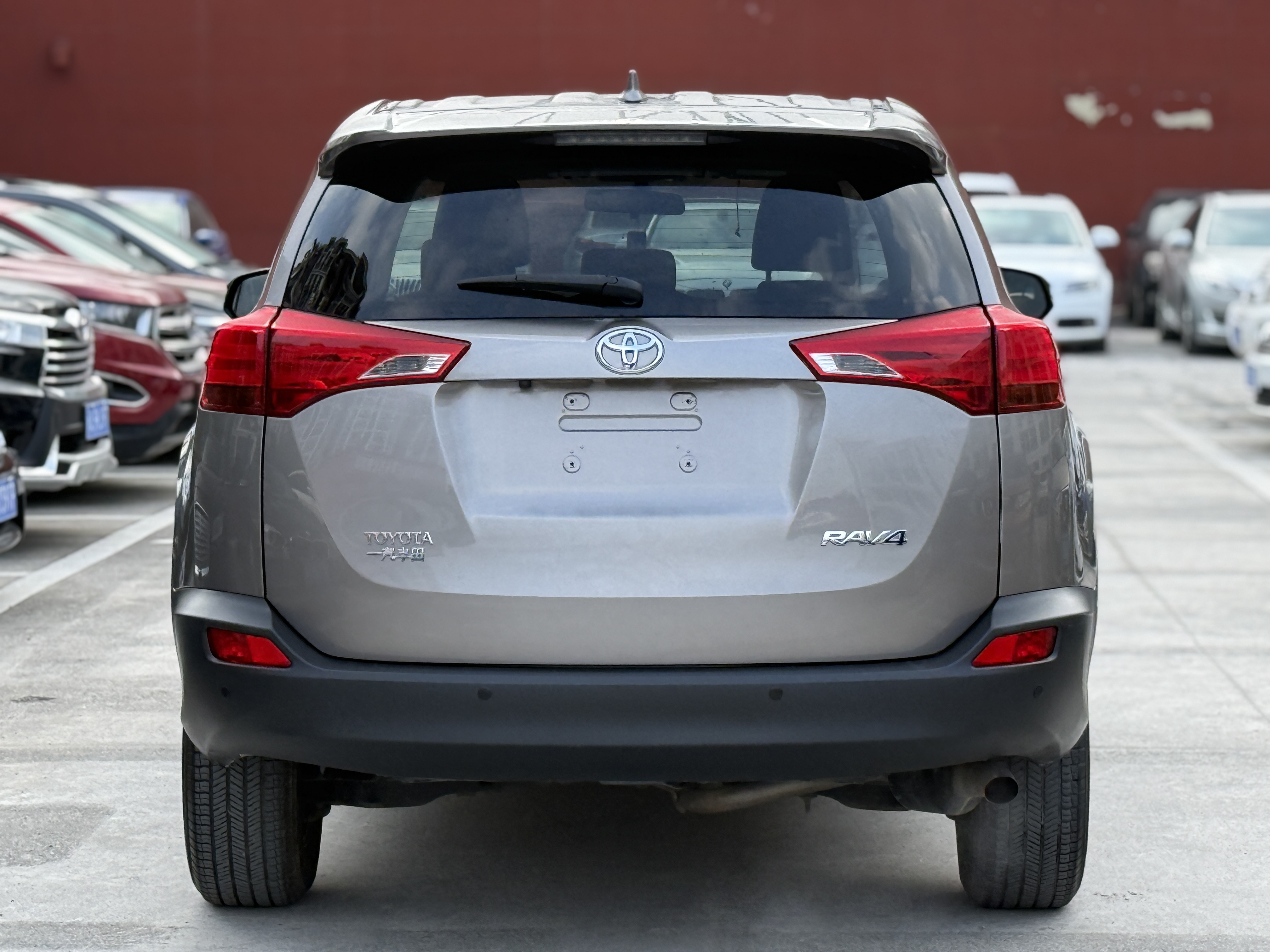 Toyota RAV4 2016 car image #8