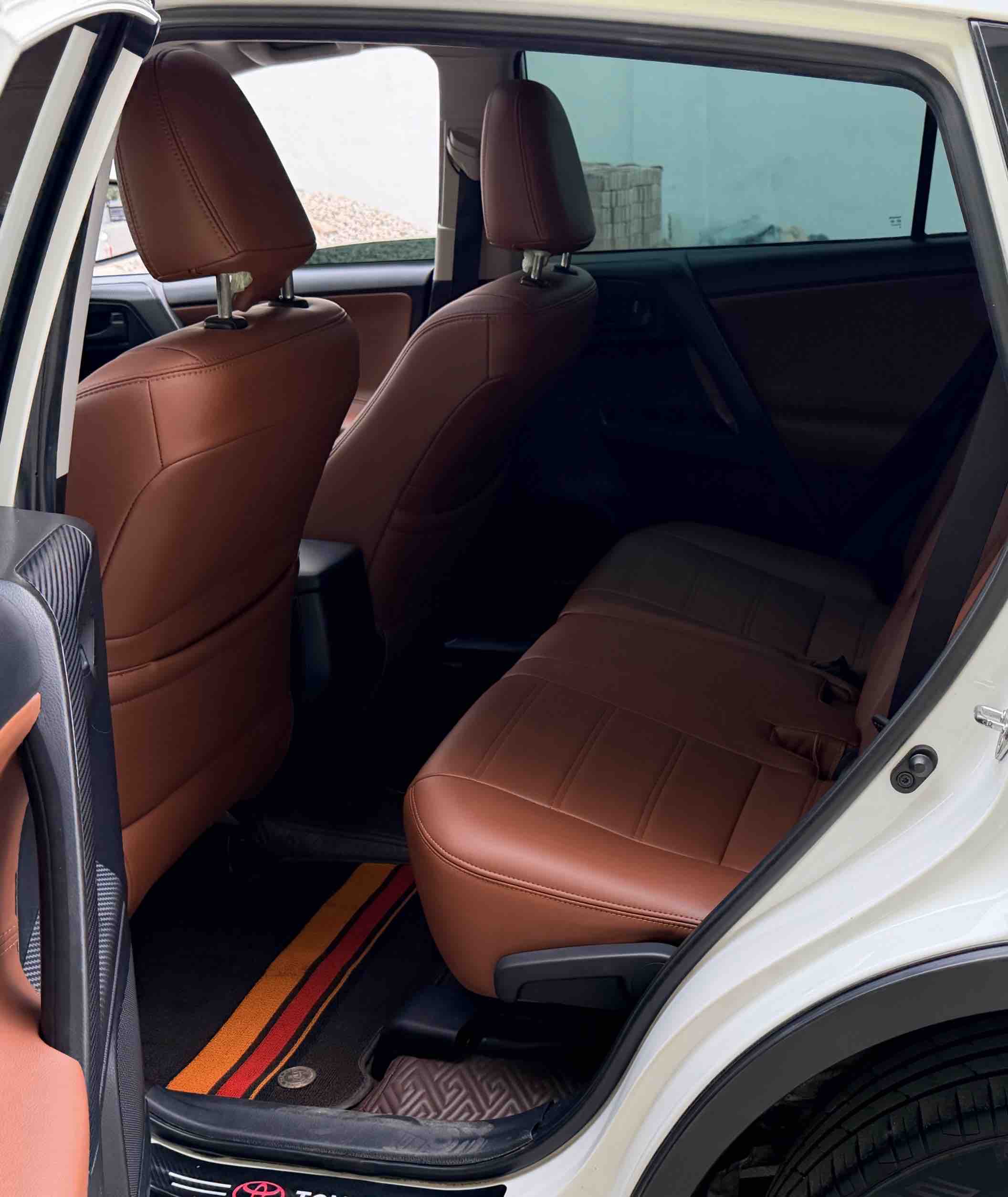 Toyota RAV4 2015 car image #8