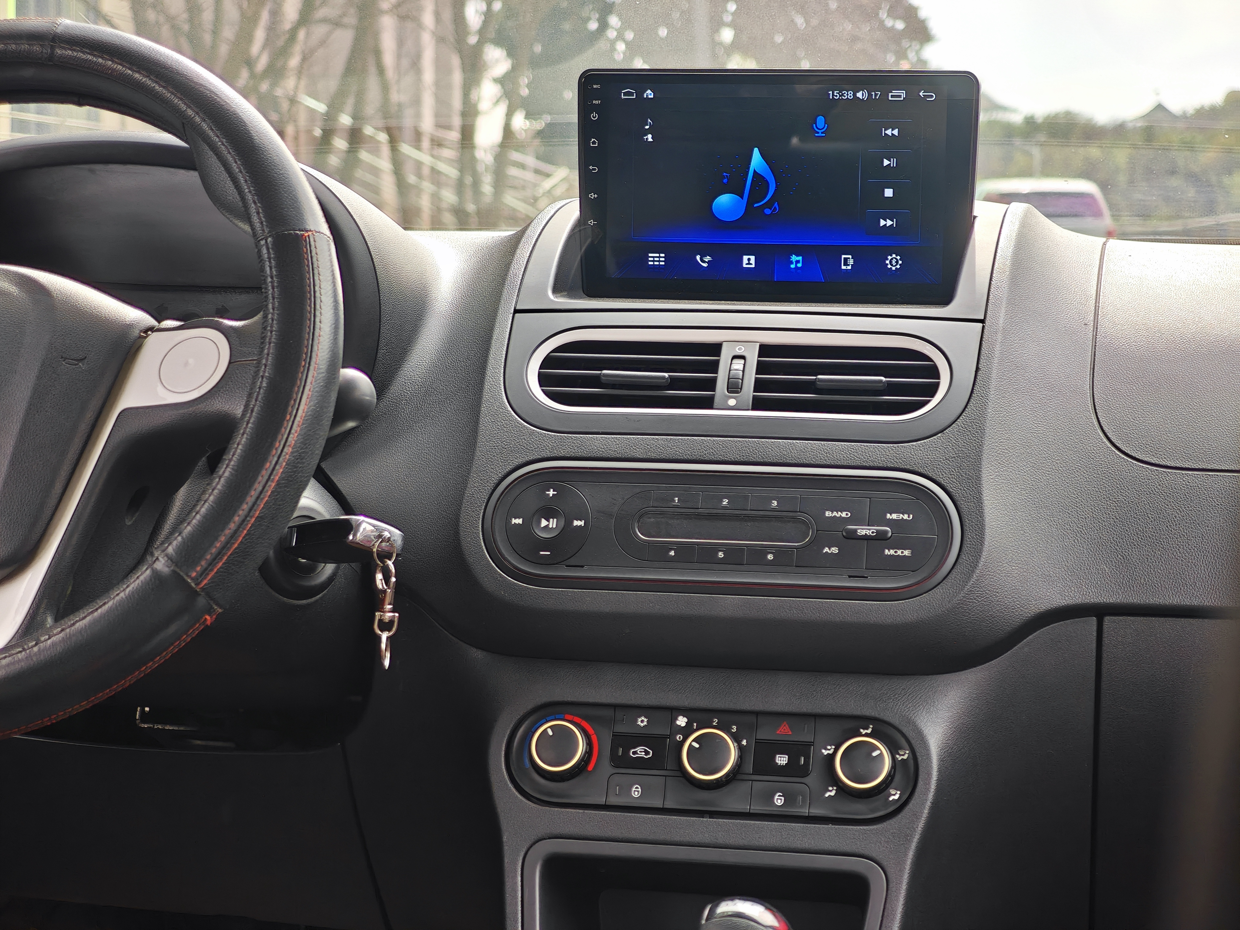 MG 3 2012 car image #8