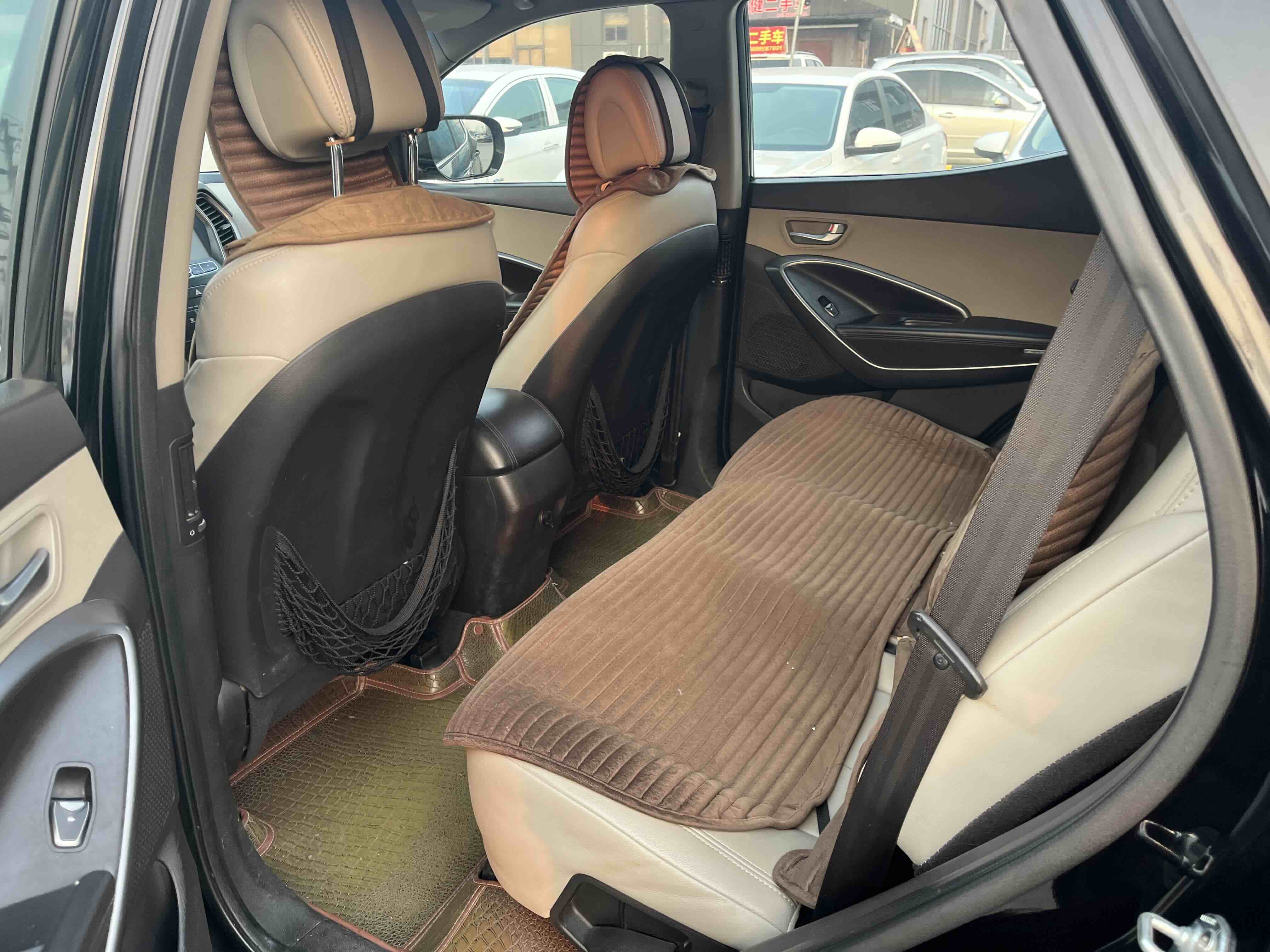 Hyundai Santa Fe 2013 car image #8