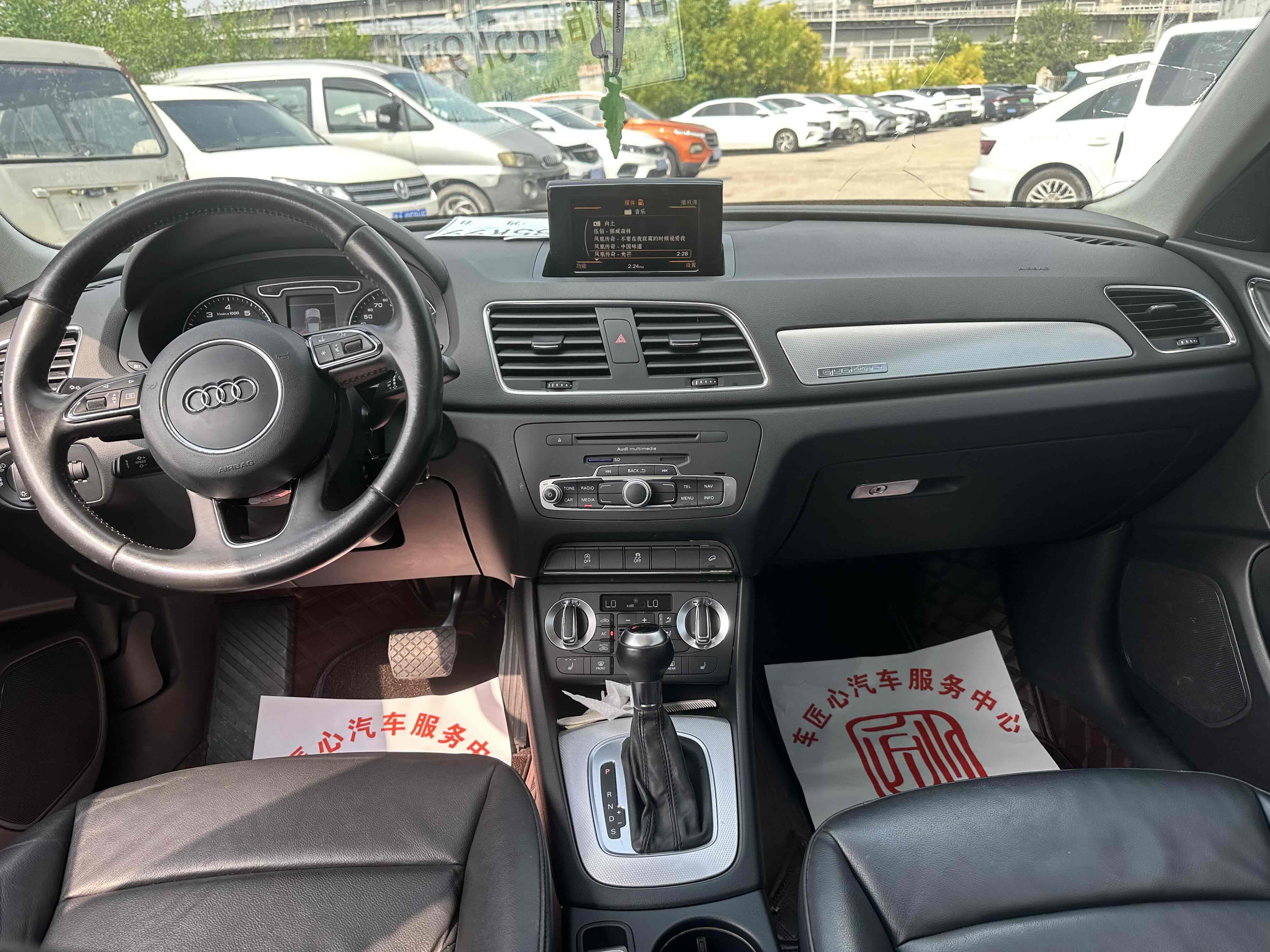 Audi Q3 (Imported) 2013 immagine di auto #8