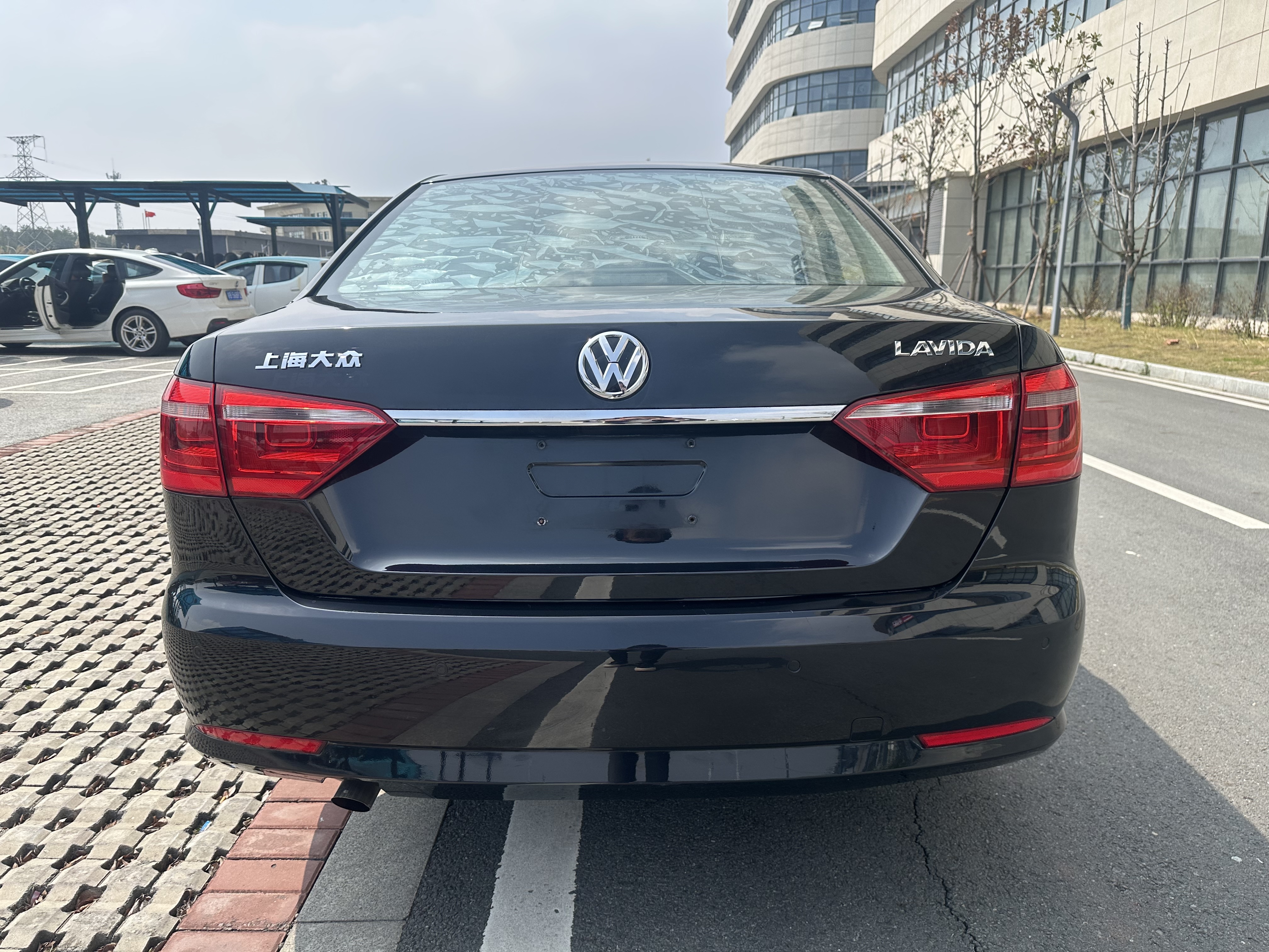 Volkswagen Lavida 2012 car image #8