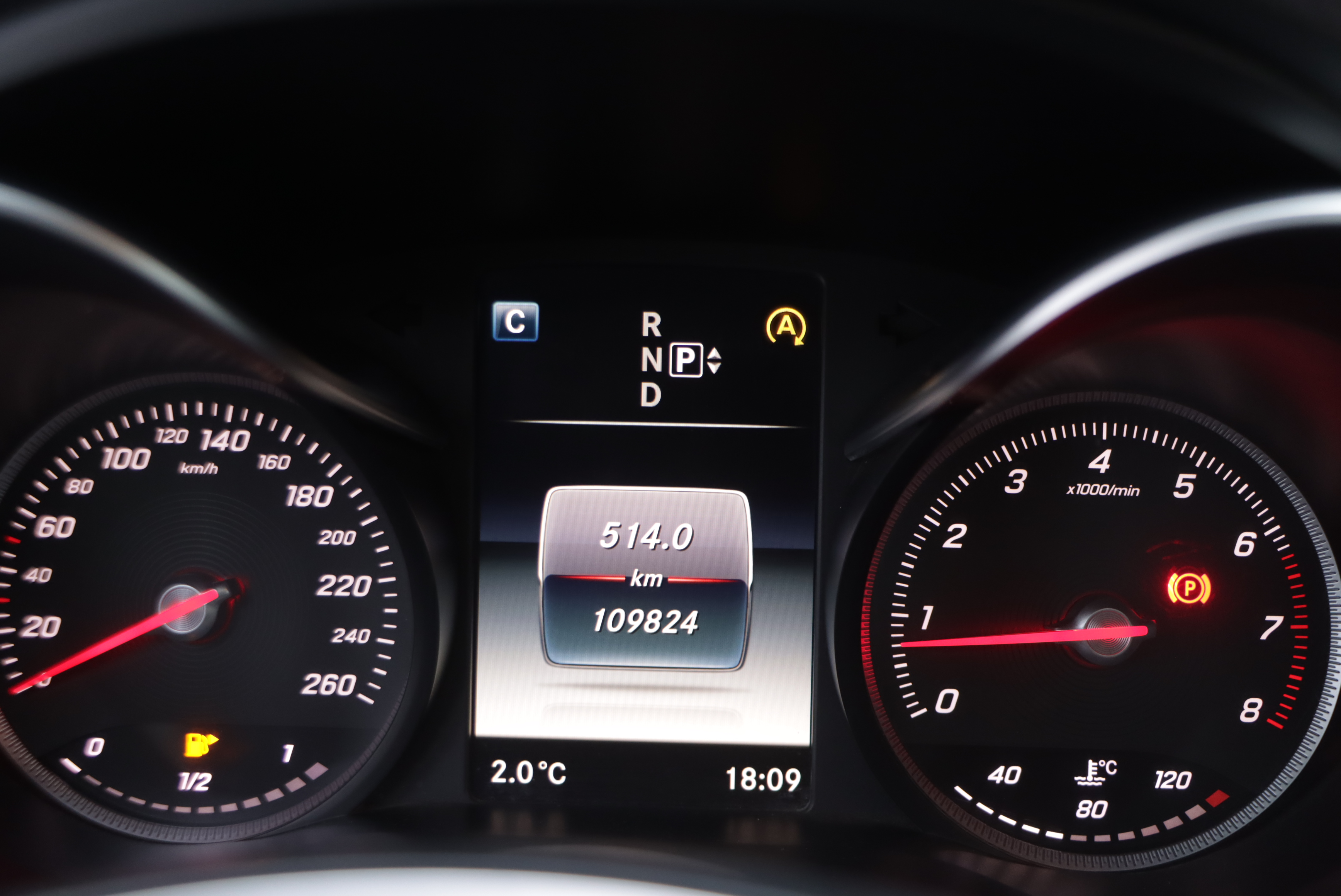 Mercedes-Benz C Class 2015 car image #8
