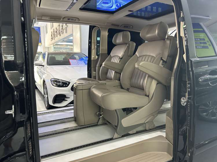 奔驰 唯雅诺 2016 汽车图片 #8