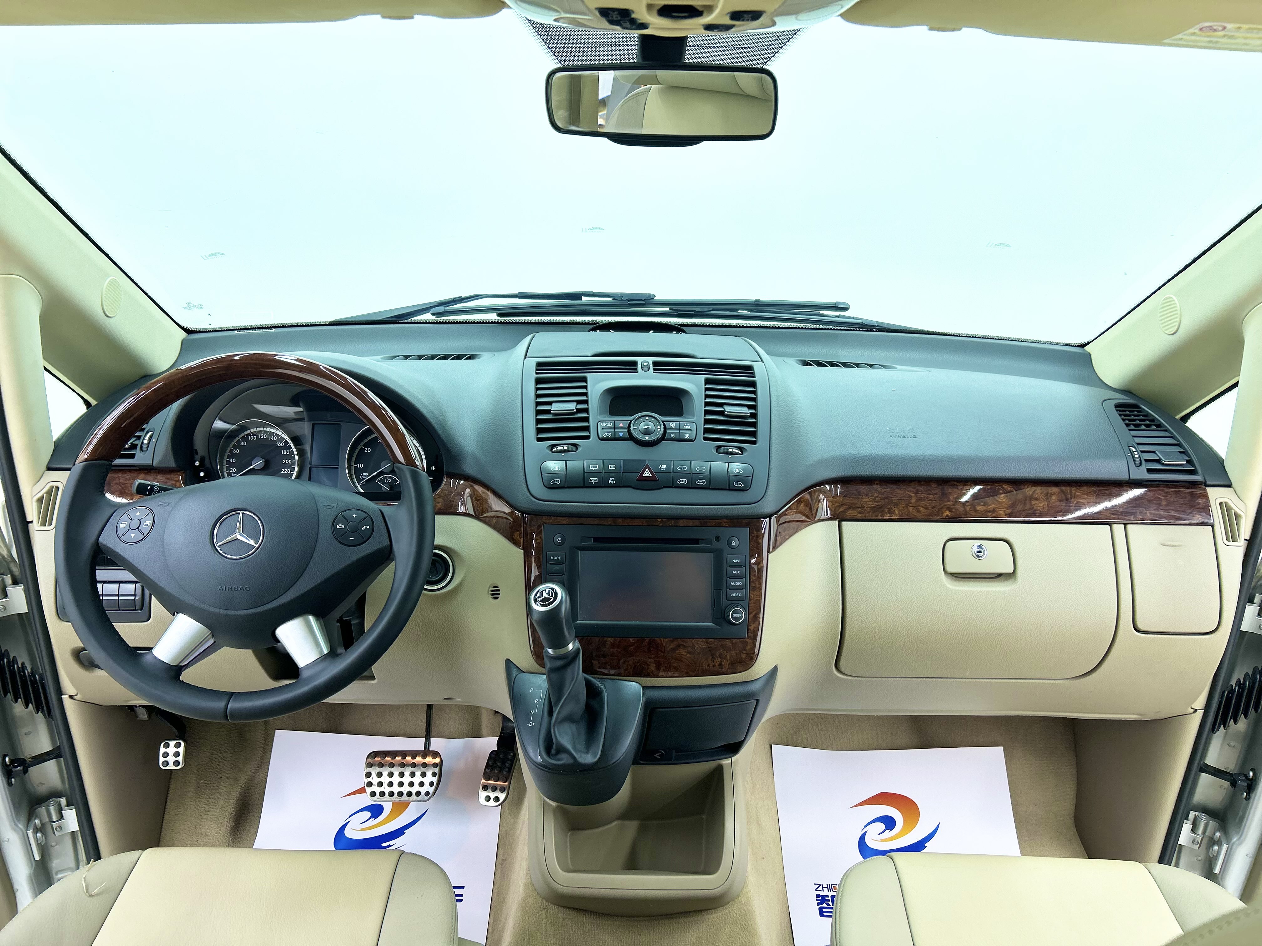 奔驰 唯雅诺 2014 汽车图片 #8