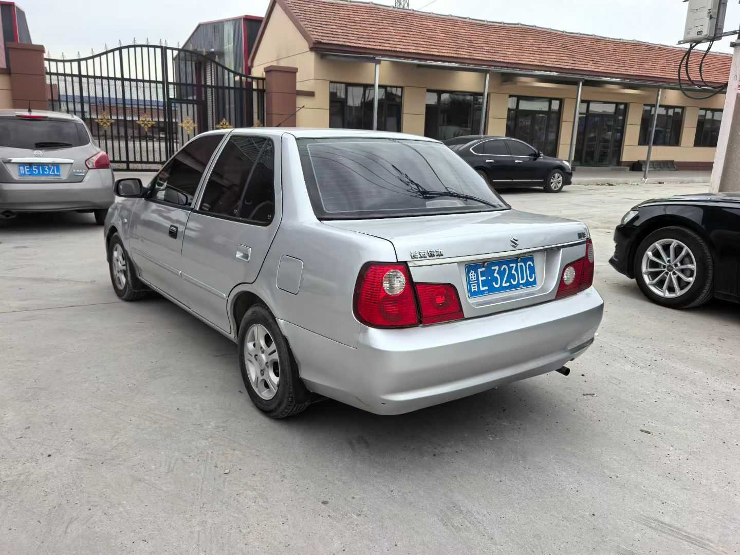 铃木 羚羊 2009 汽车图片 #8