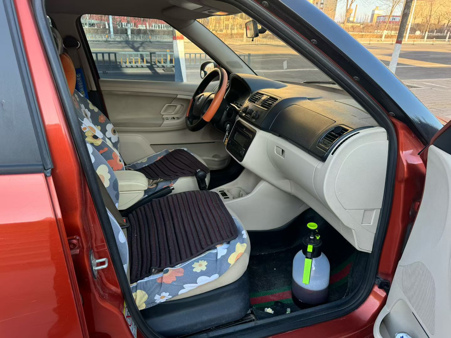 Skoda Fabia 2011 immagine di auto #8