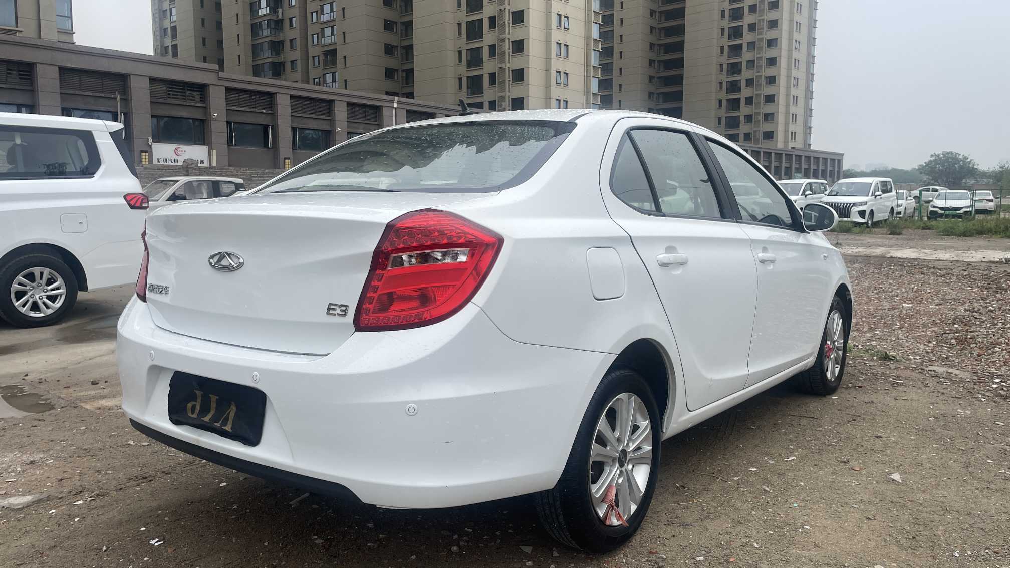 Chery E3 2015 car image #8