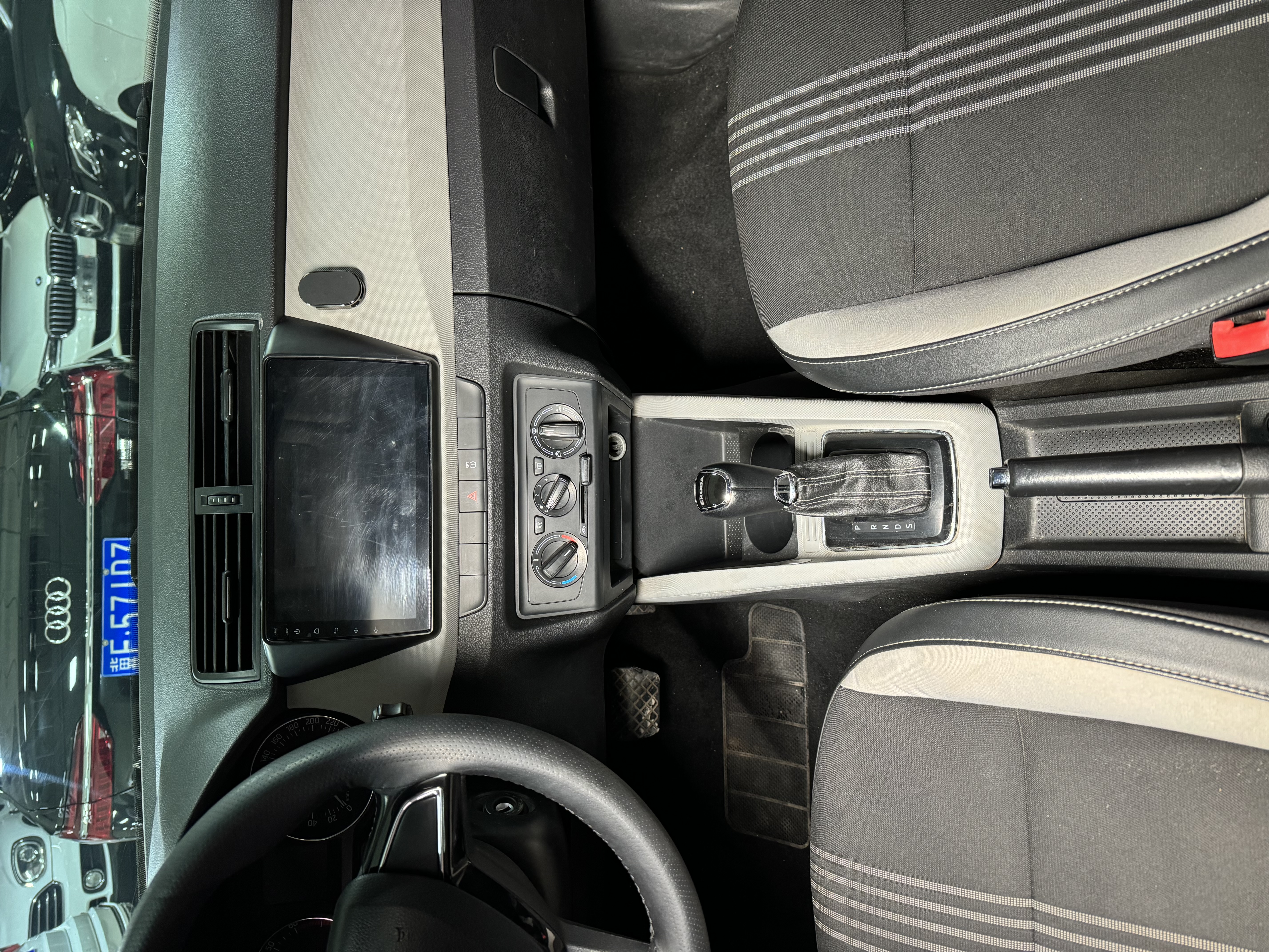 Skoda Fabia 2016 immagine di auto #8