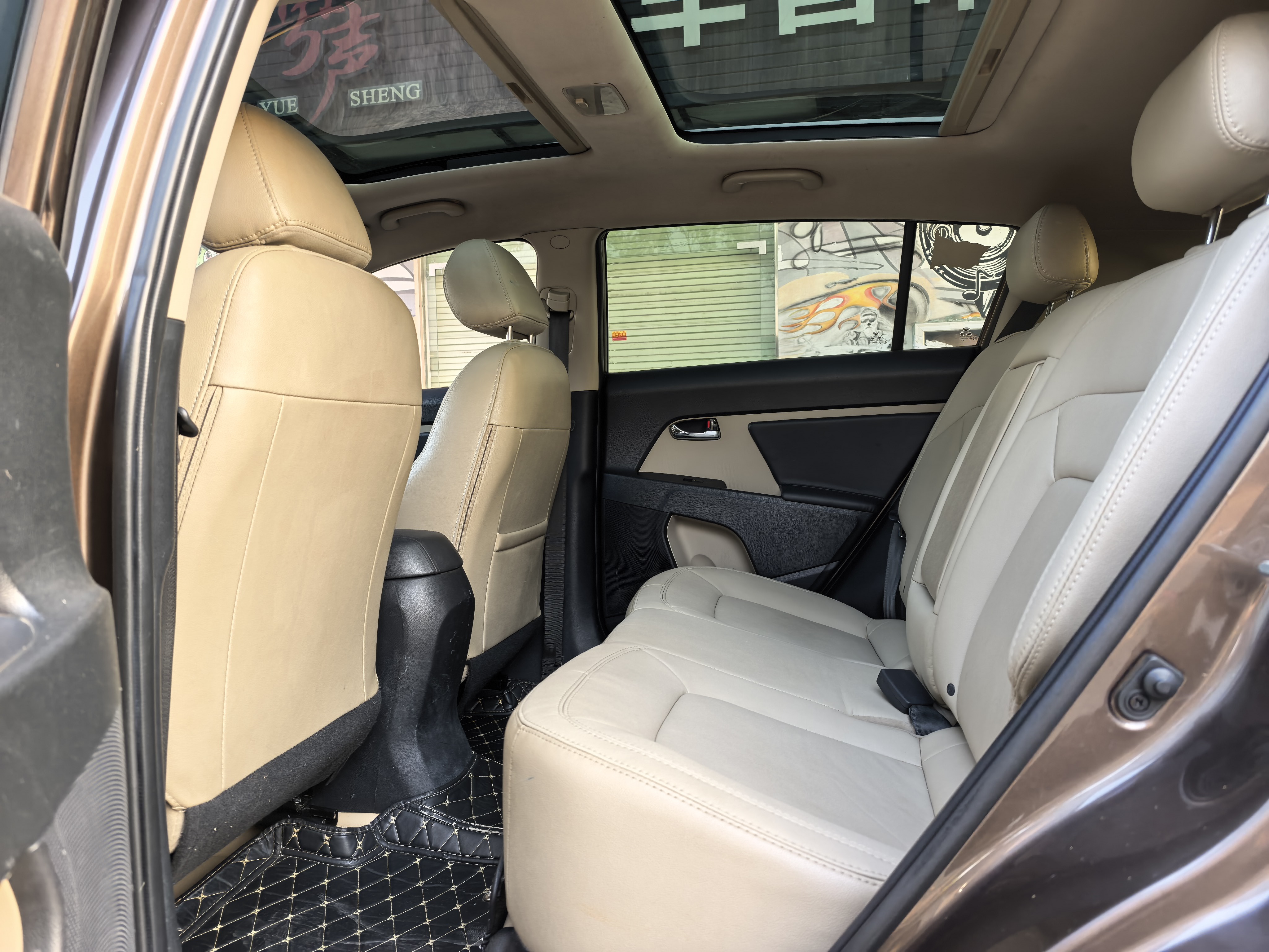 Kia Sportage R 2011 car image #8