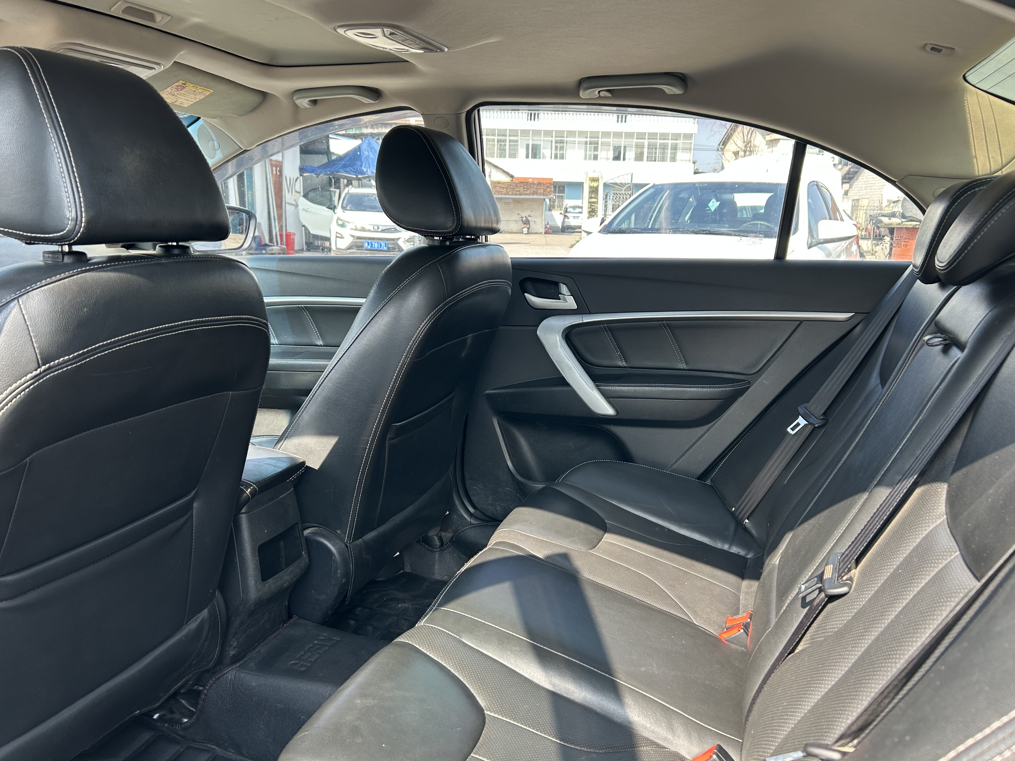 Emgrand 2016 #8 Emgrand 2016 car image #8