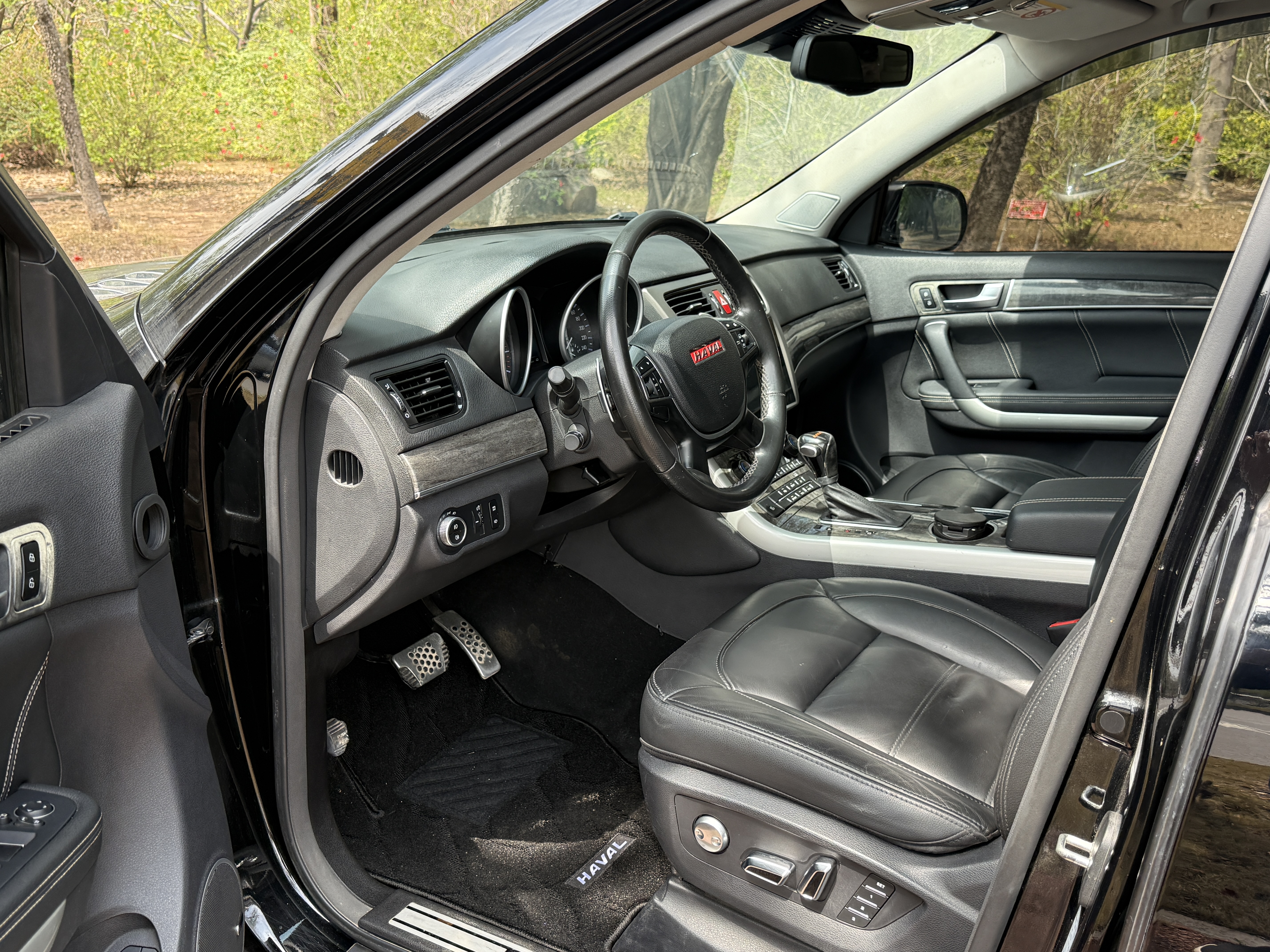 Haval H8 2015 imagen de coche #8