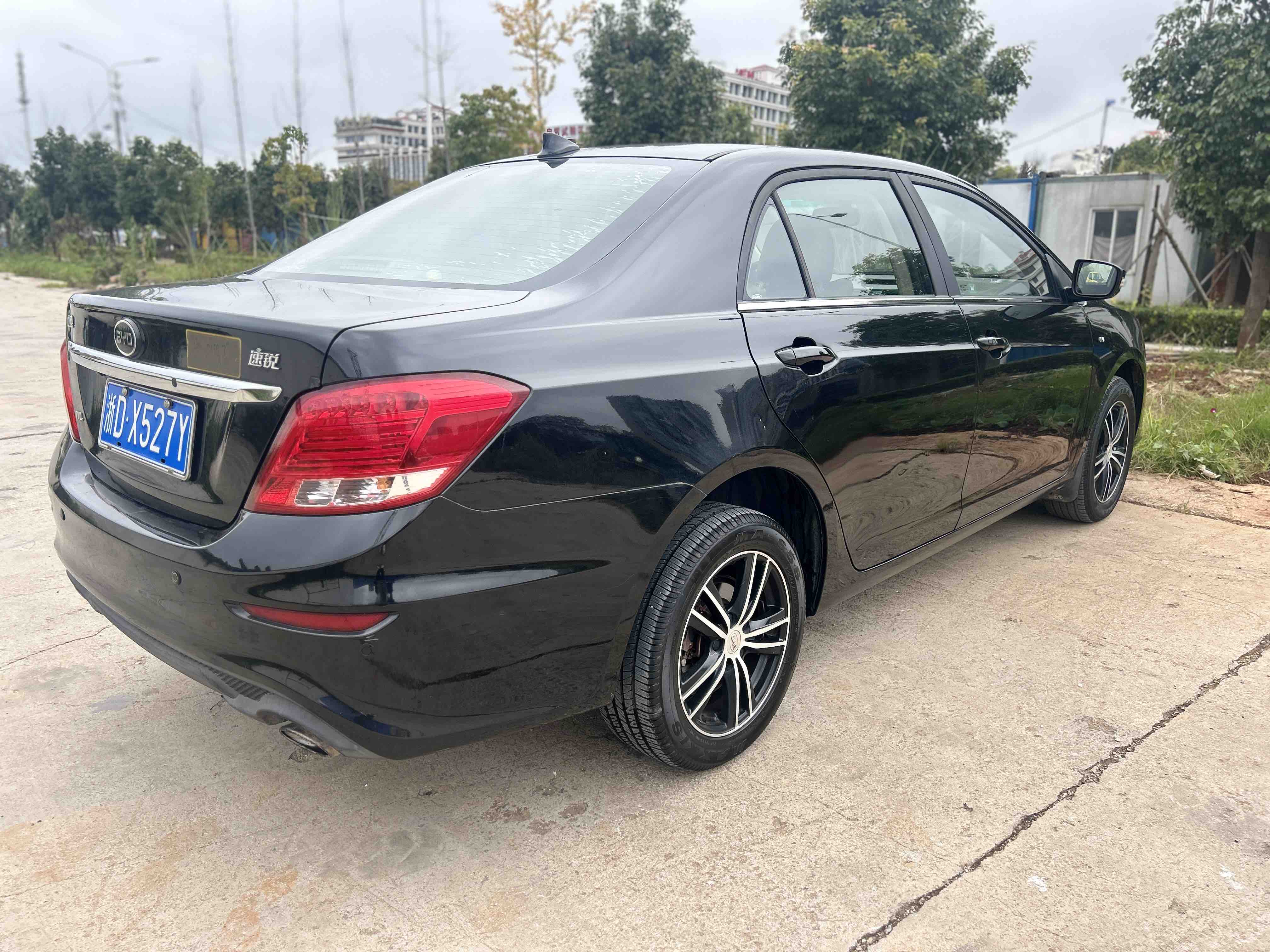 BYD SuRui 2015 car image #8