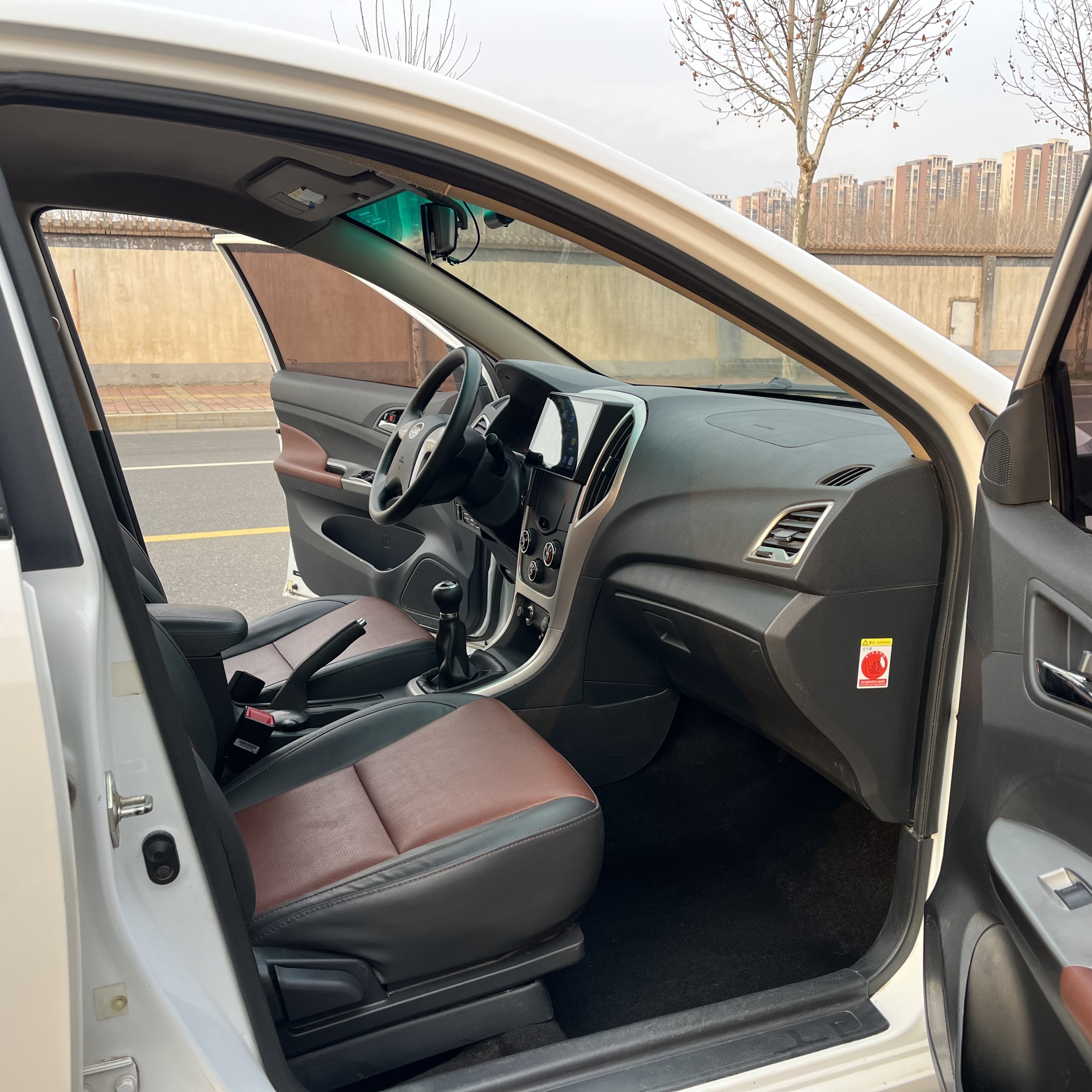 BYD F3 2015 car image #8