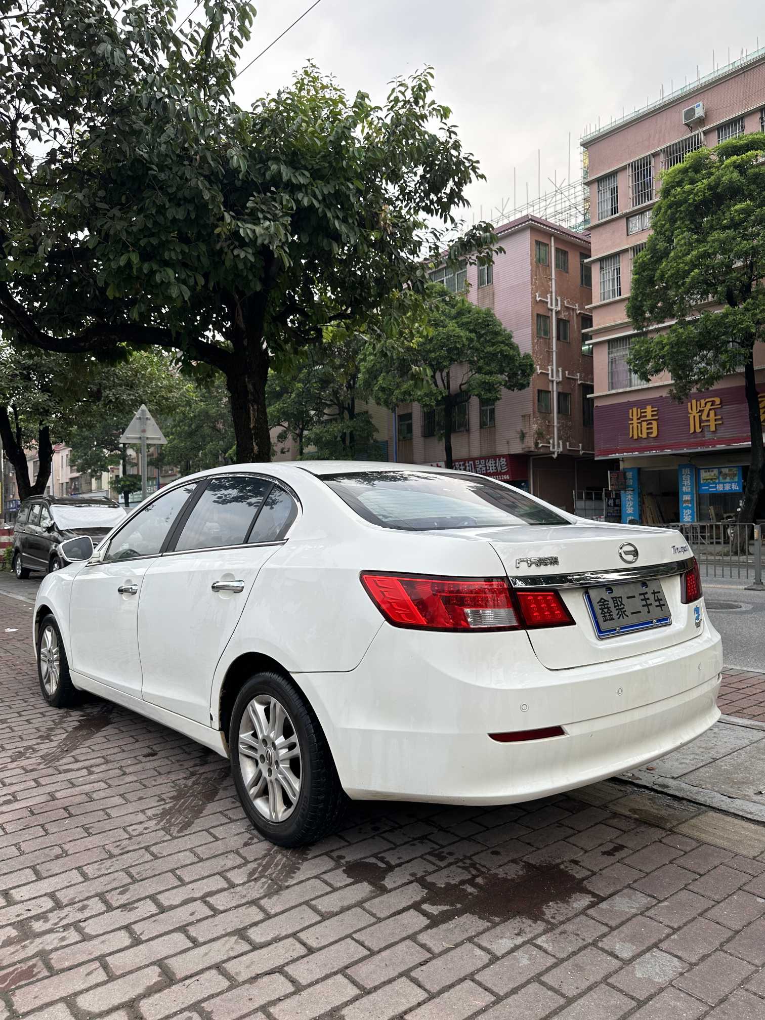 GAC Trumpchi GA5 2011 #8 GAC Trumpchi GA5 2011 car image #8