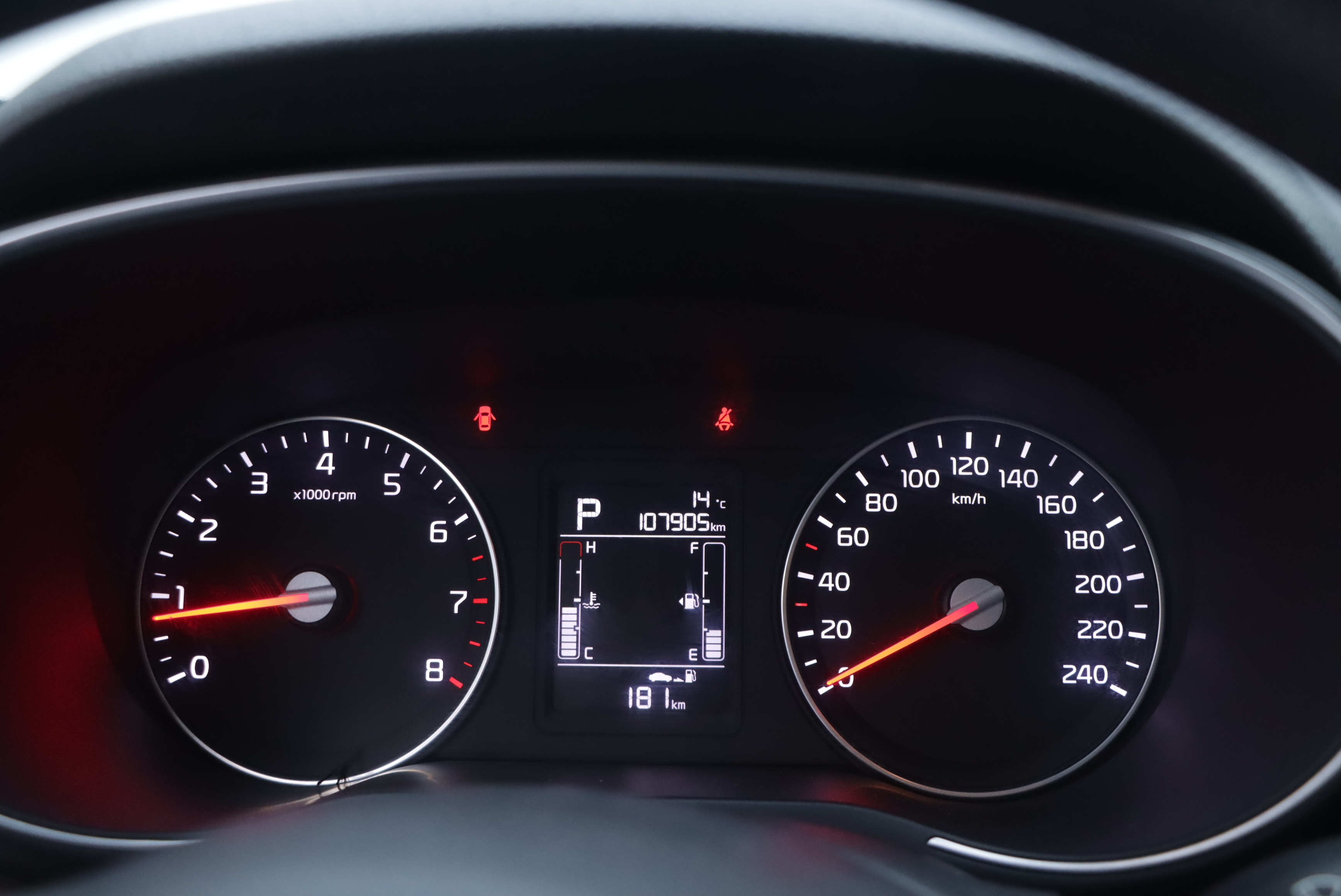 Kia Stonic 2016 imagen de coche #8