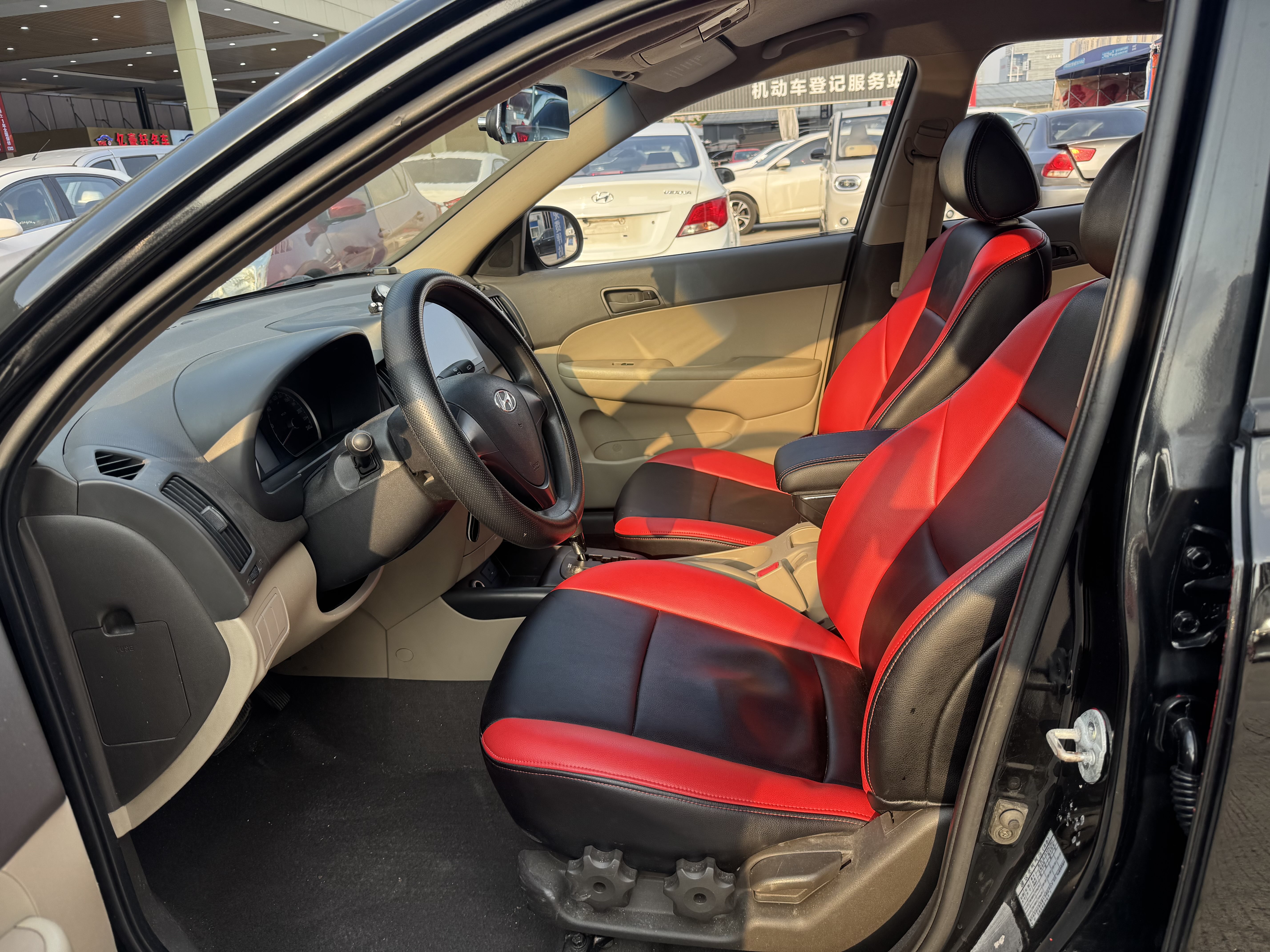 Hyundai i30 2010 #8 Hyundai i30 2010 car image #8