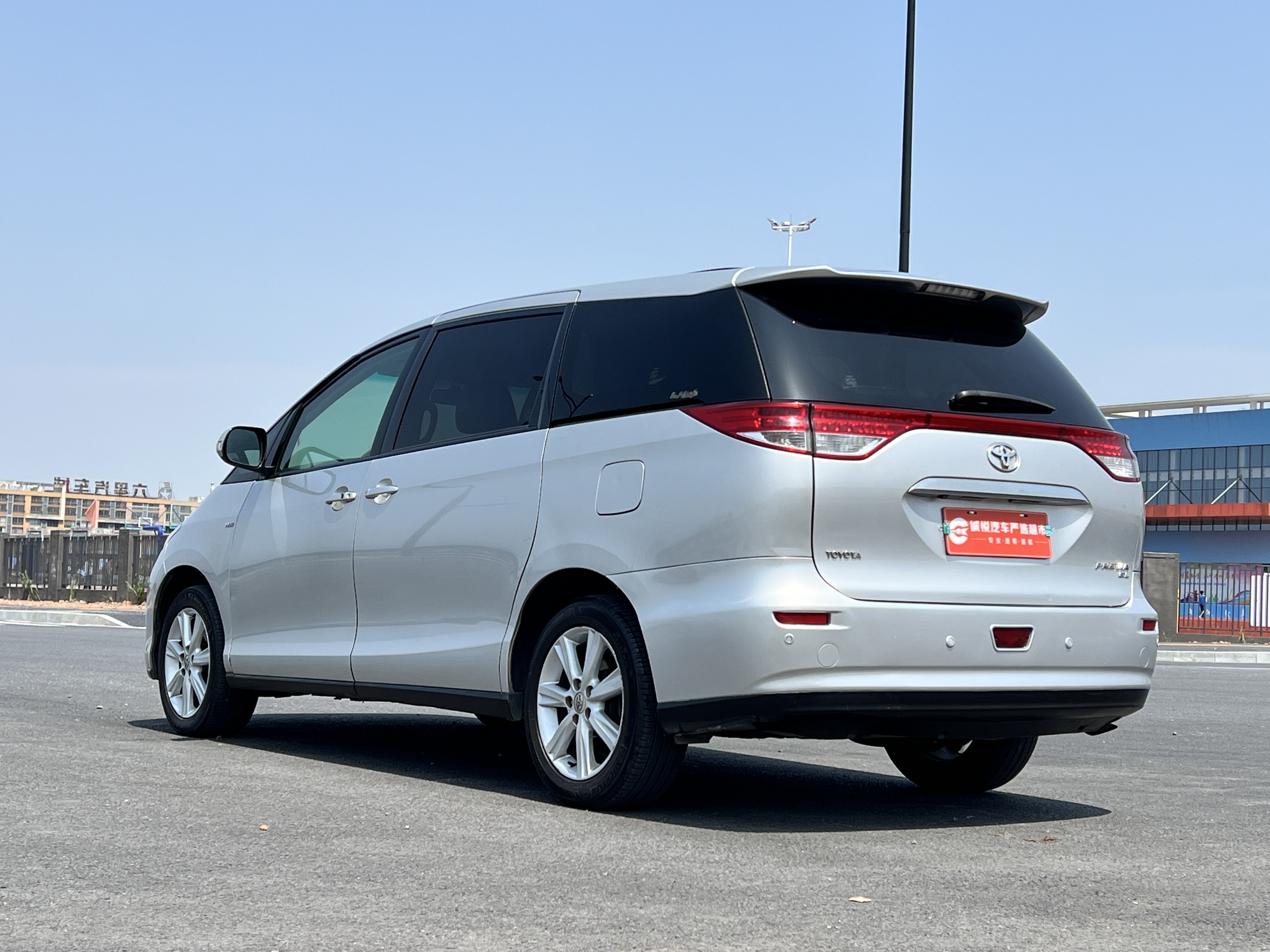 Toyota Previa 2010 car image #8