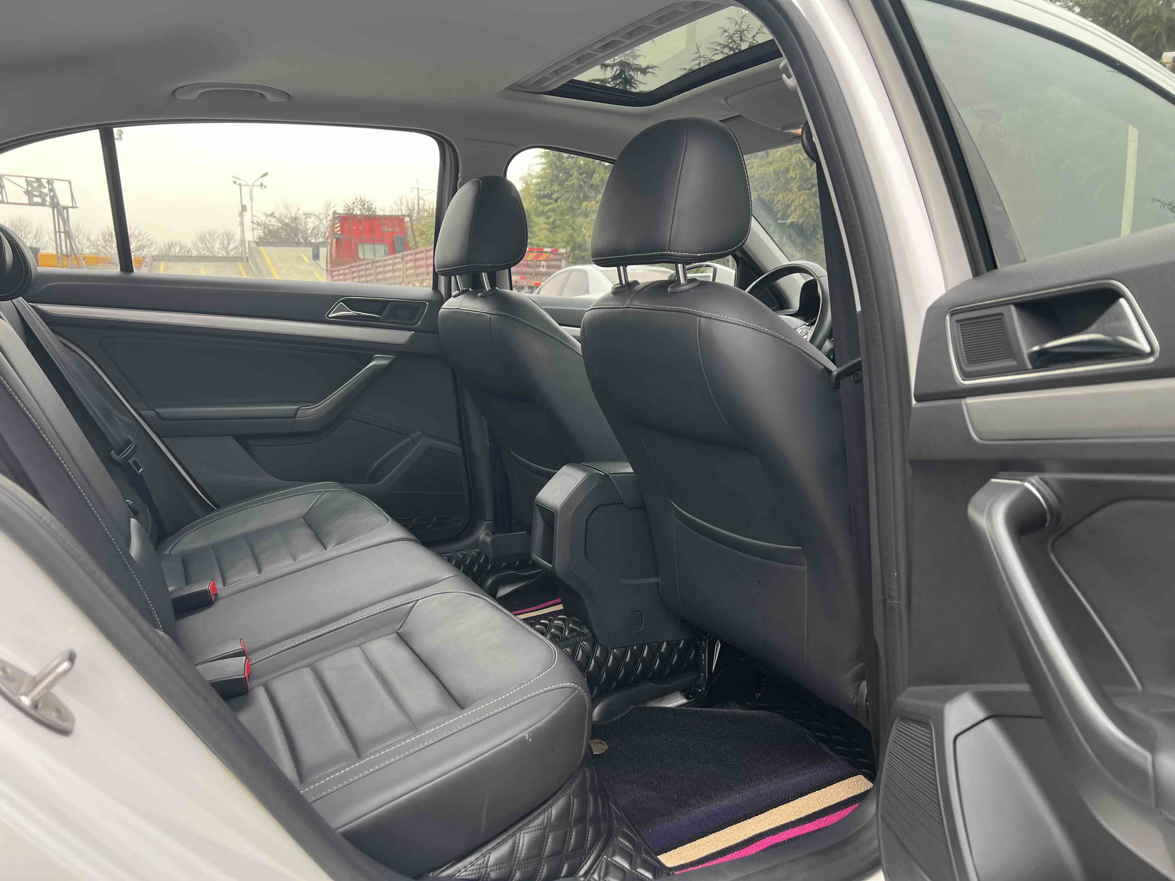 Volkswagen Lavida 2018 car image #8