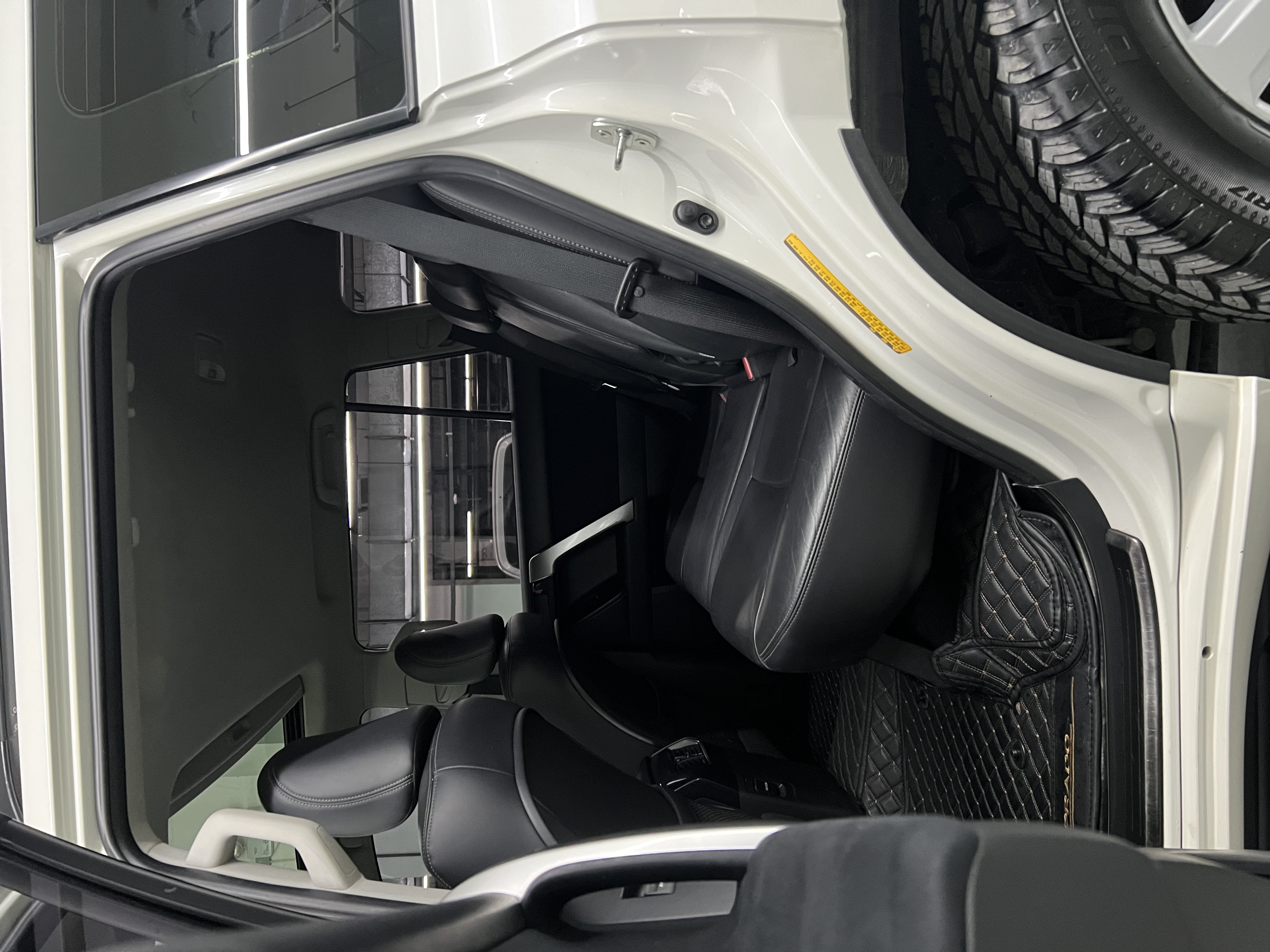 Toyota Land Cruiser Prado 2017 immagine di auto #8