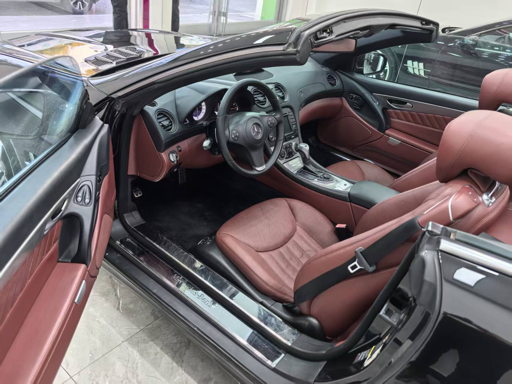 Mercedes-Benz SL Class 2012 car image #8