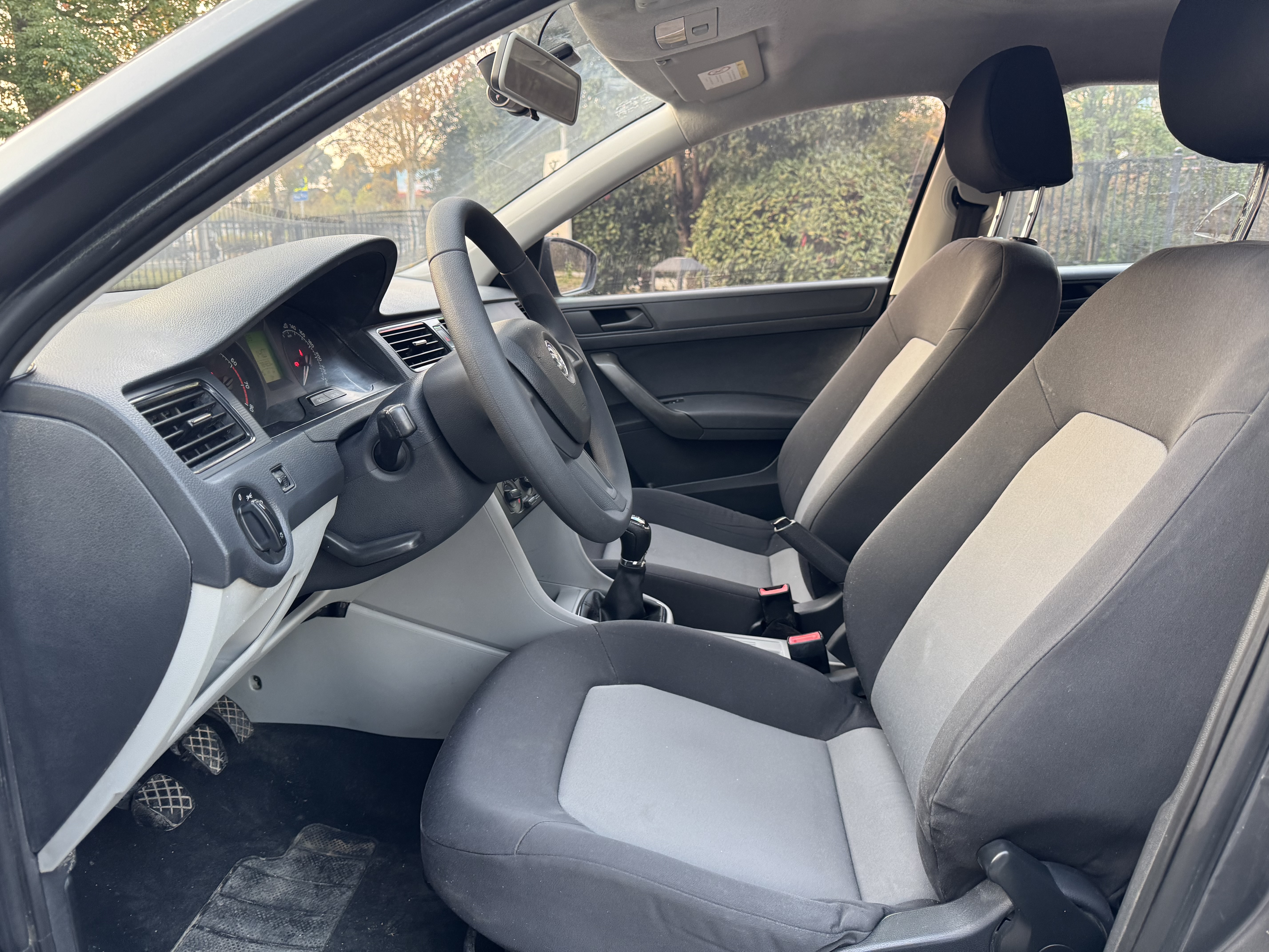 Skoda Rapid 2017 #8 Skoda Rapid 2017 car image #8