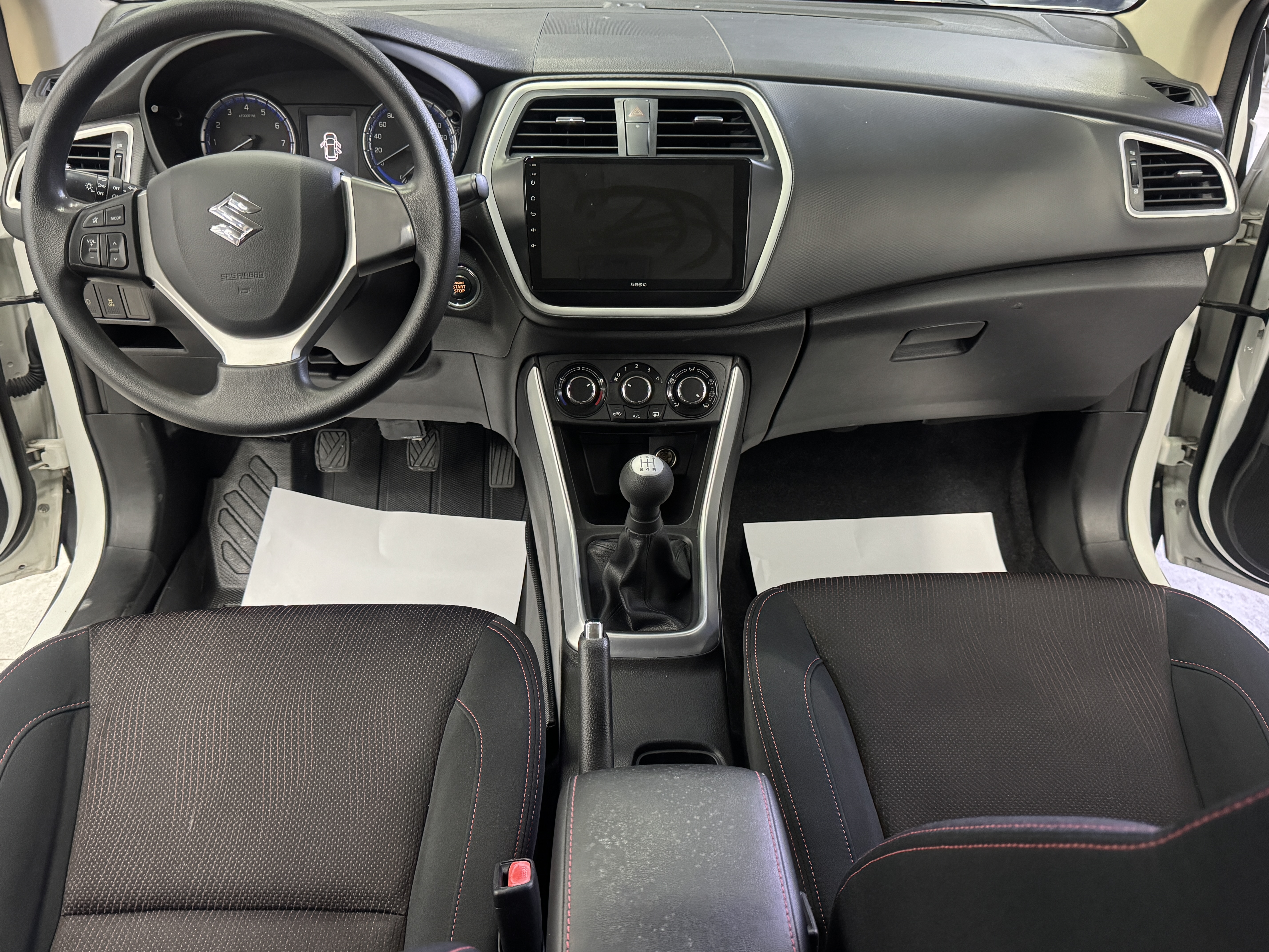 铃木 锋驭 2015 汽车图片 #8