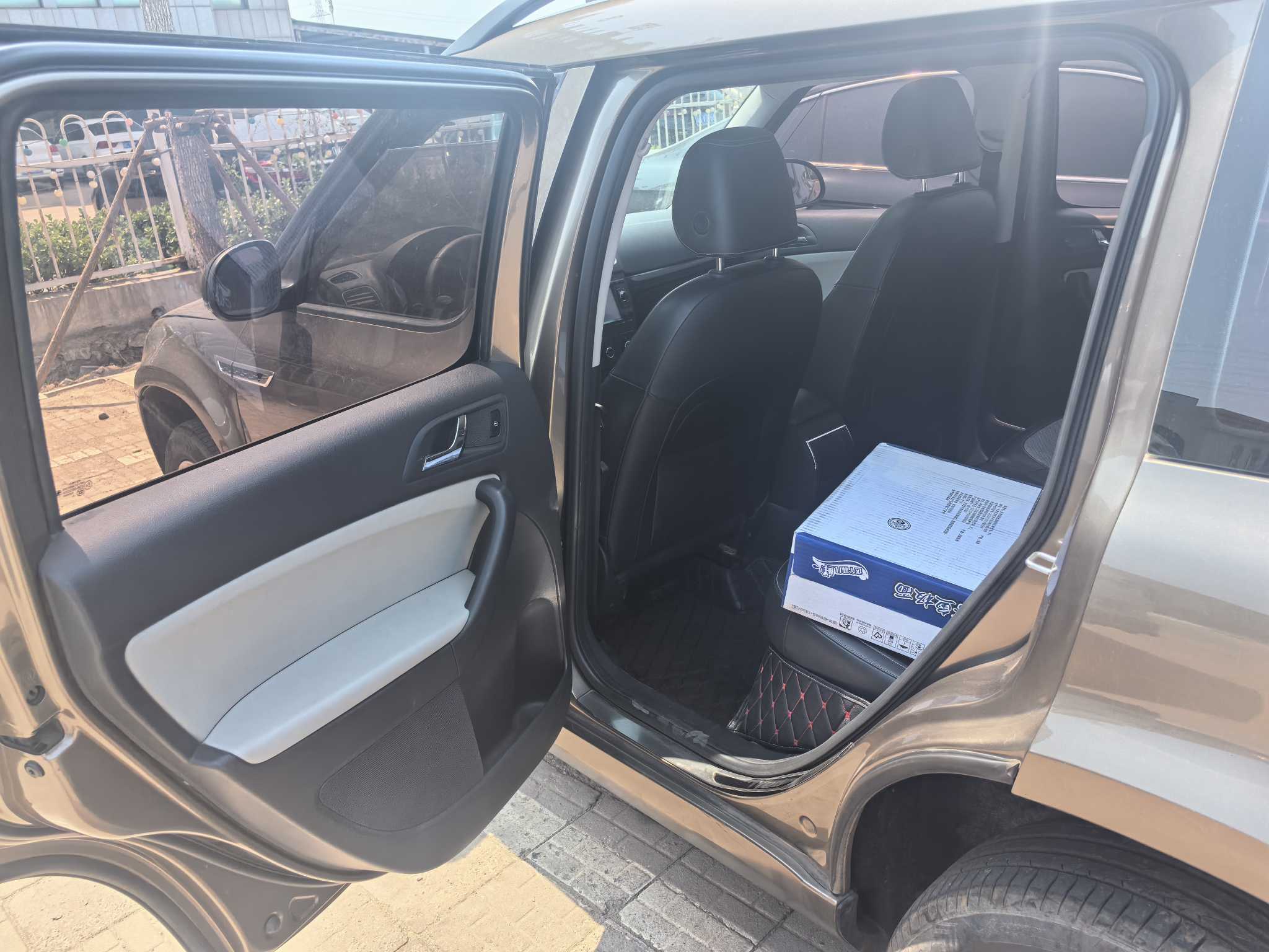 Skoda Yeti 2017 car image #8