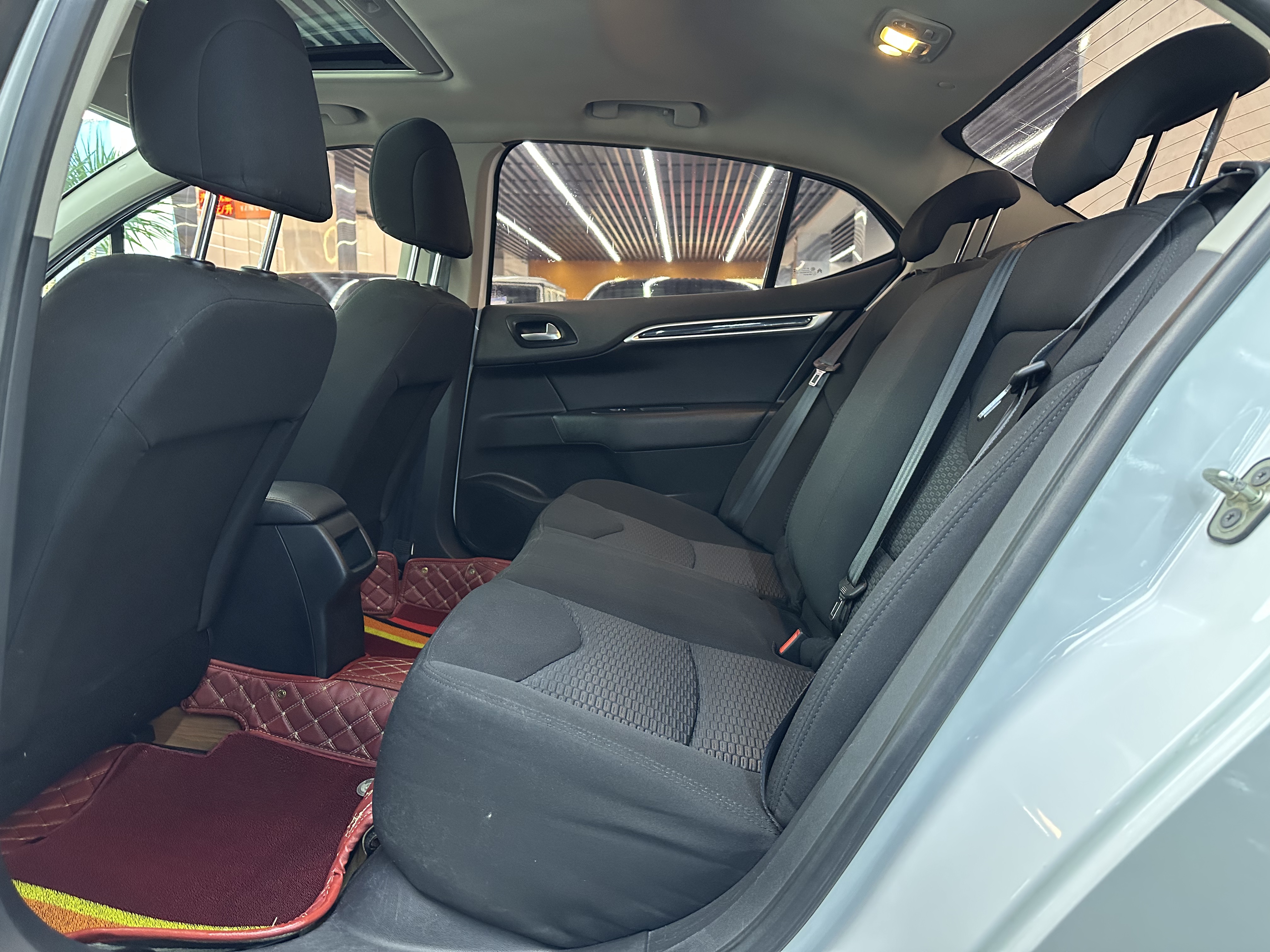 Citroen C4L 2016 imagem de carro #8