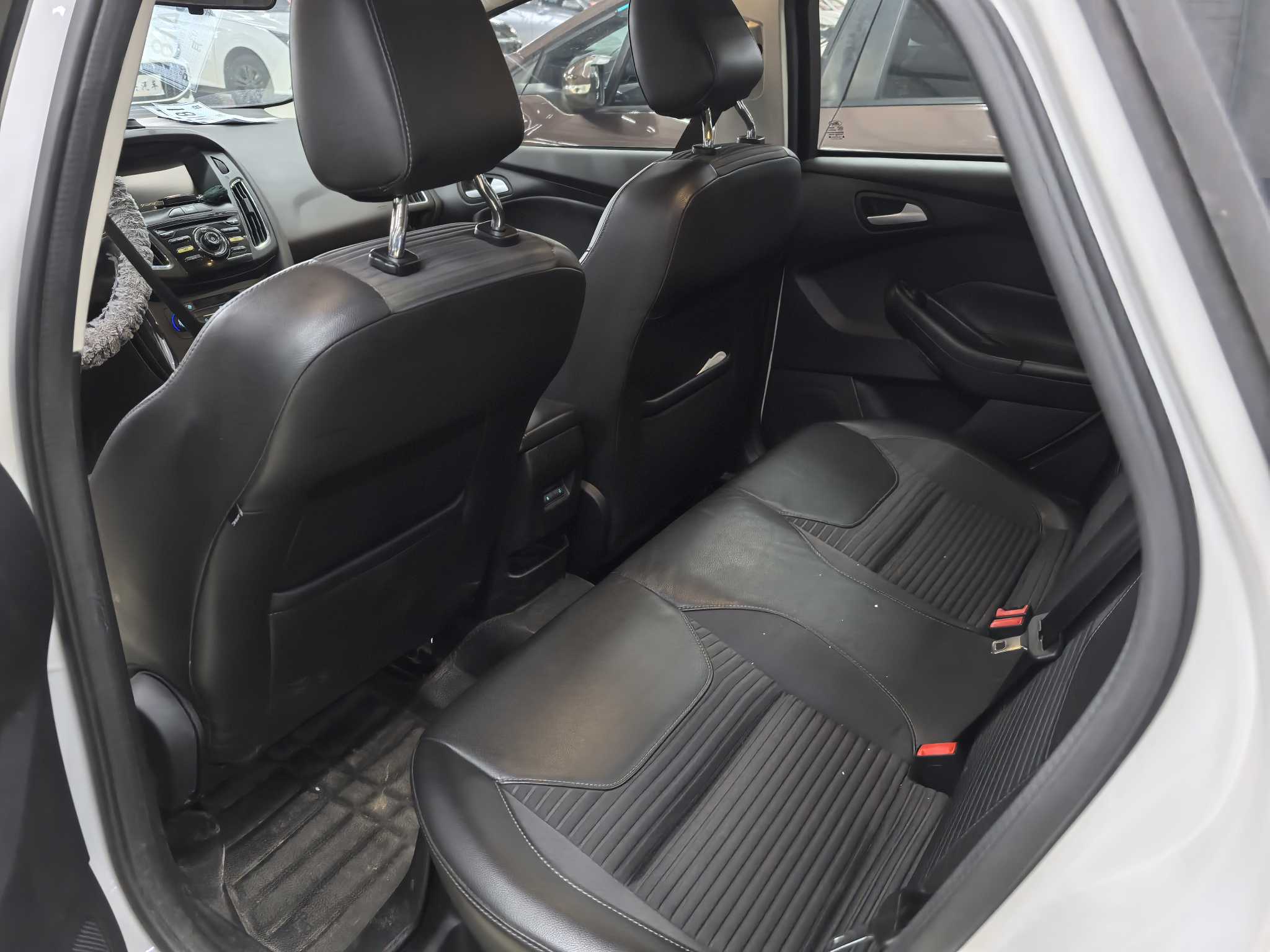 Ford Focus 2016 صورة سيارة #8