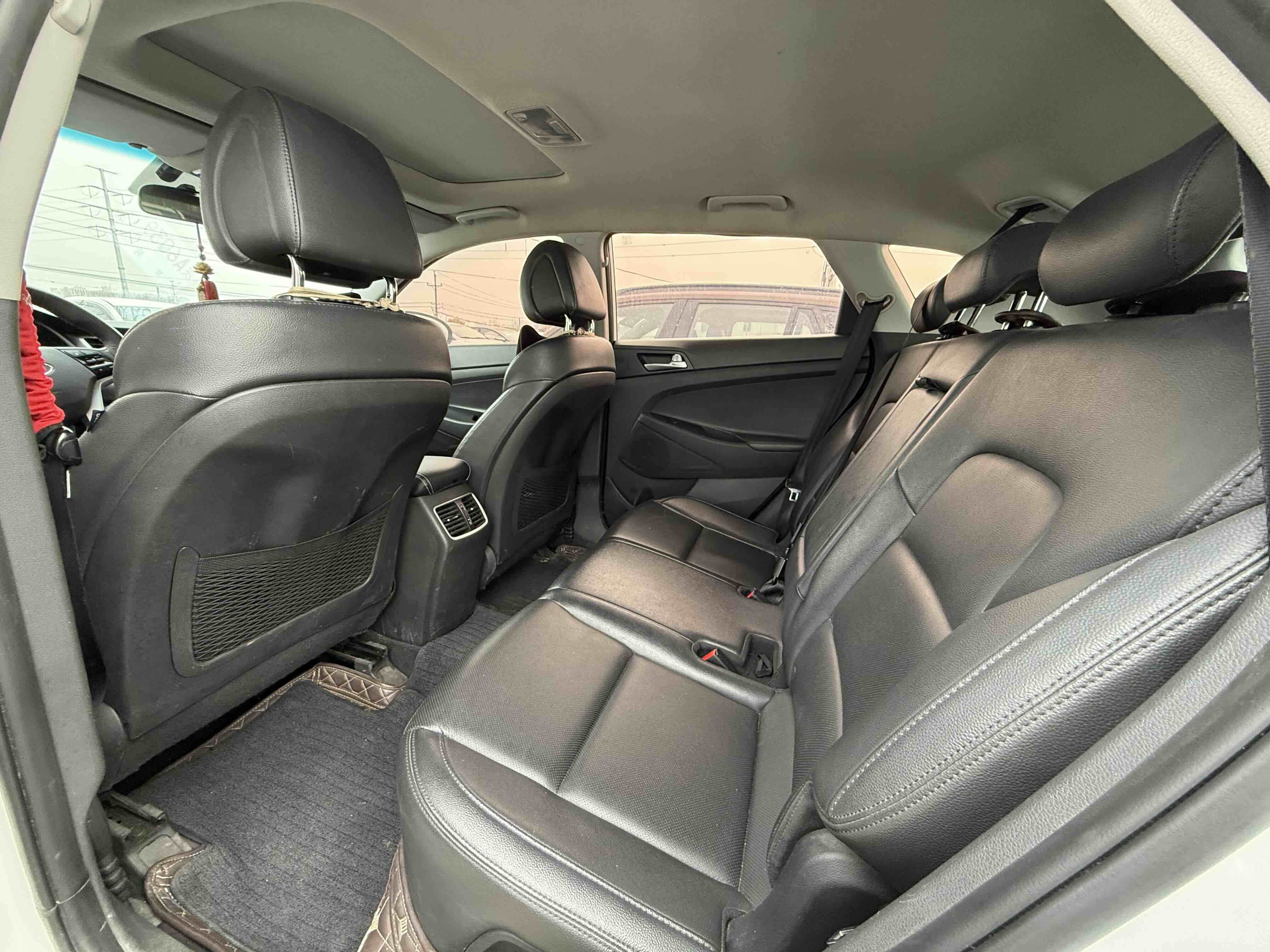 Hyundai Tucson 2017 car image #8