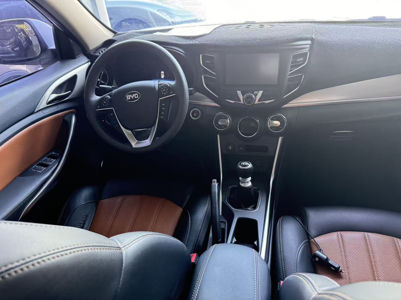 BYD Song 2016 car image #8