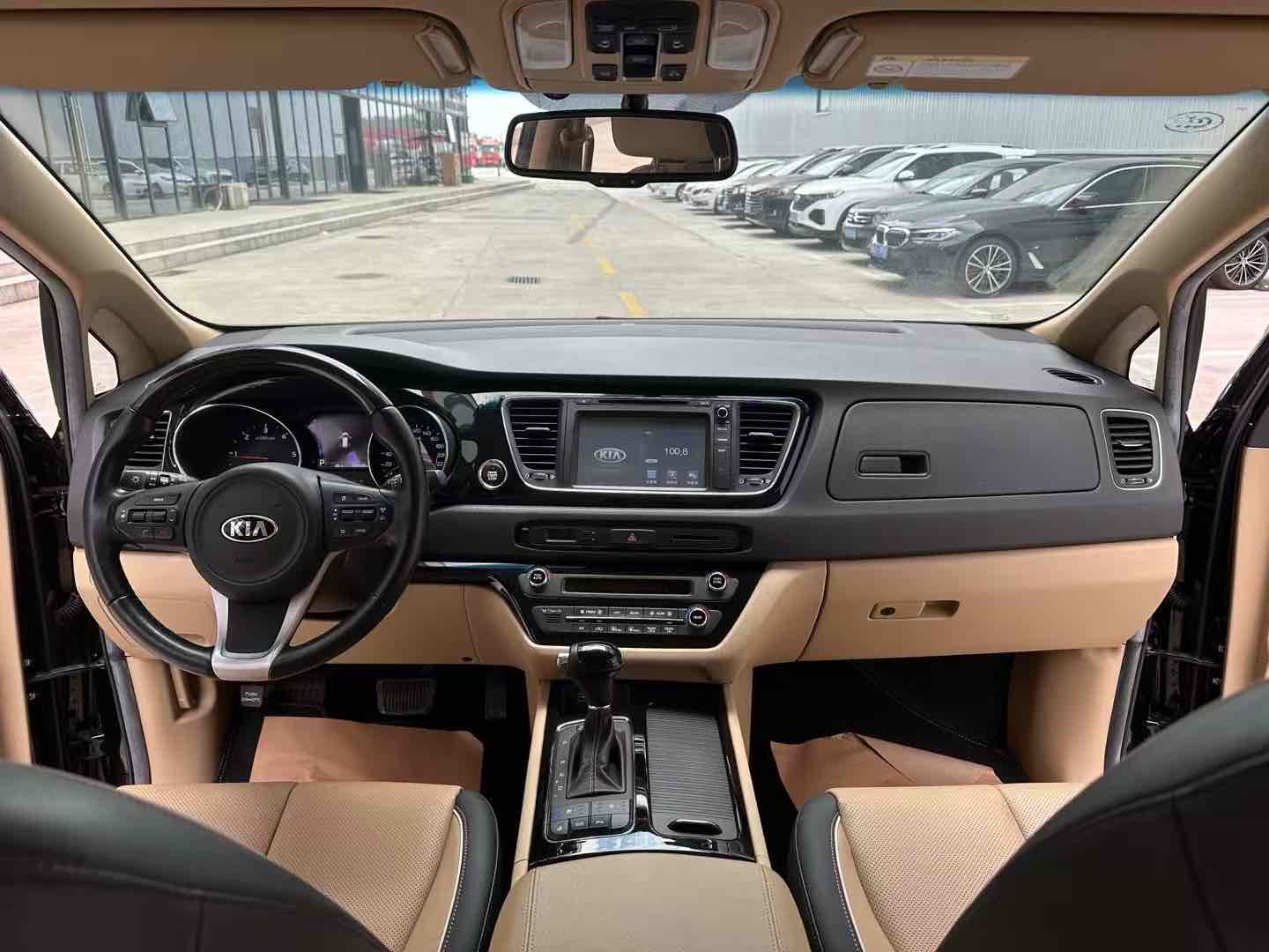 Kia Carnival (Imported) 2015 immagine di auto #8