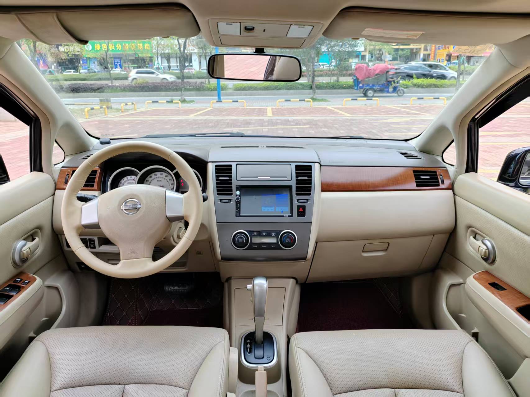 日产 颐达 2010 汽车图片 #8