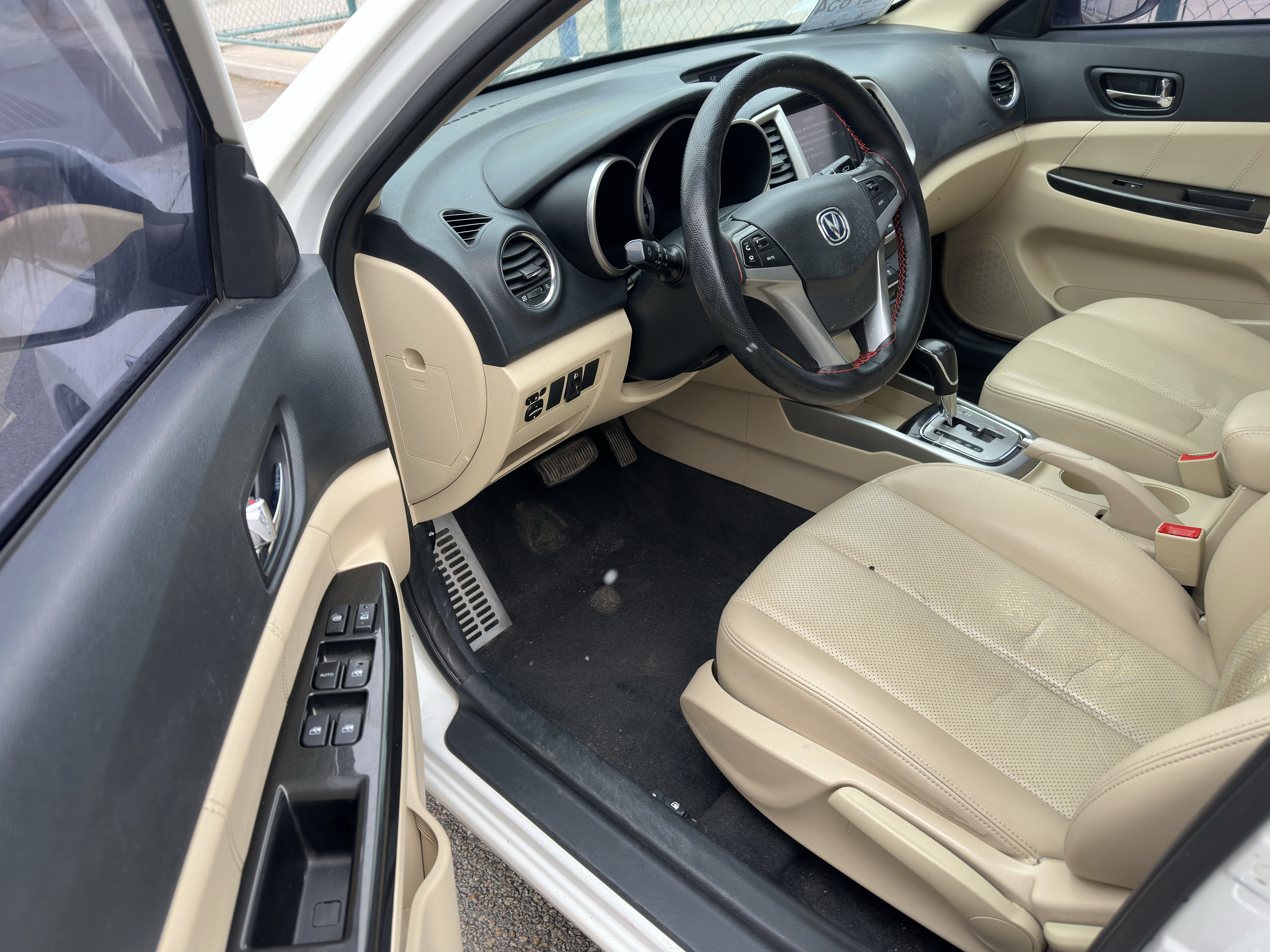 Changan Eado 2016 #8 Changan Eado 2016 صورة سيارة #8