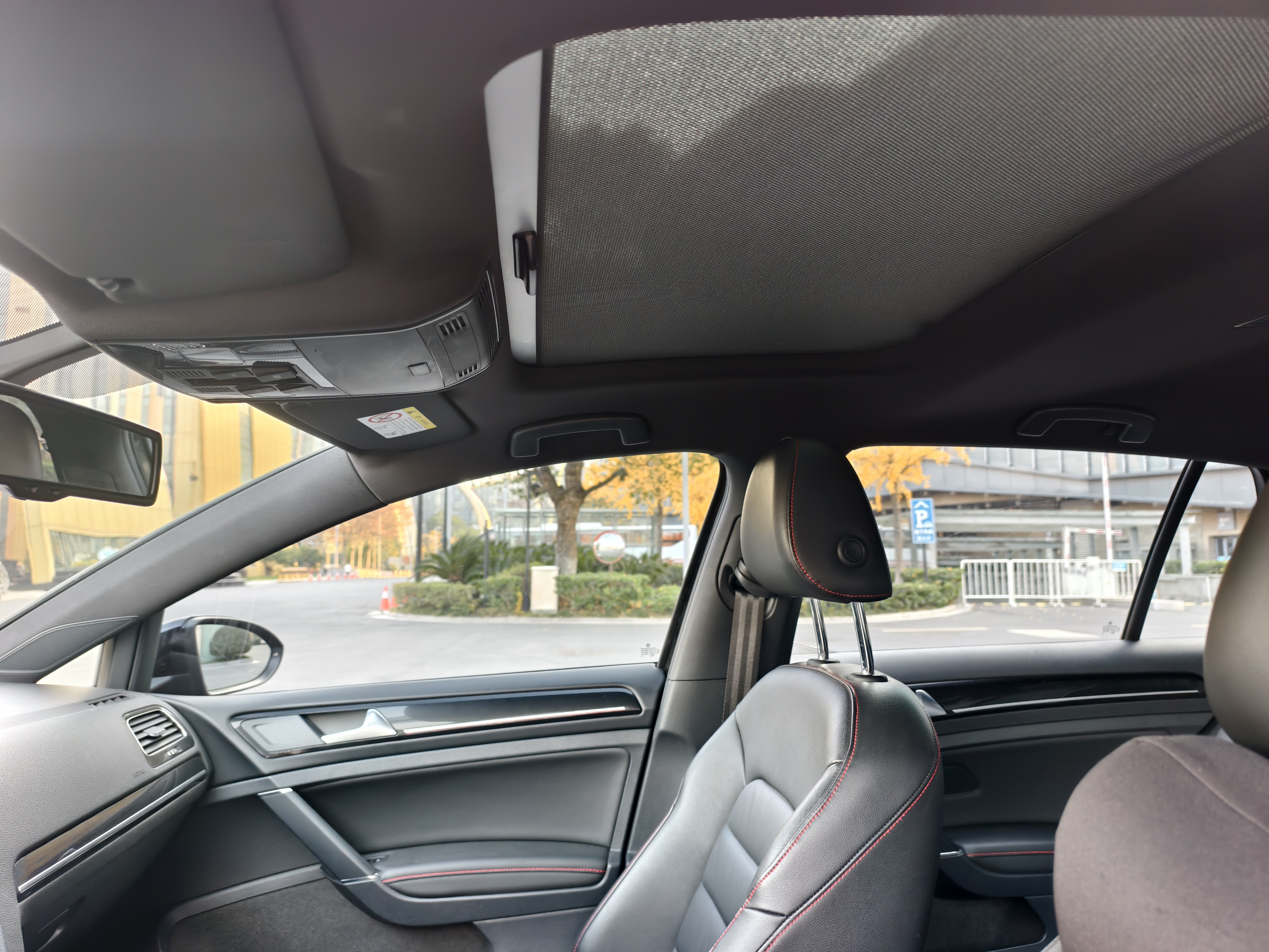 Volkswagen GolfGTI 2016 car image #8