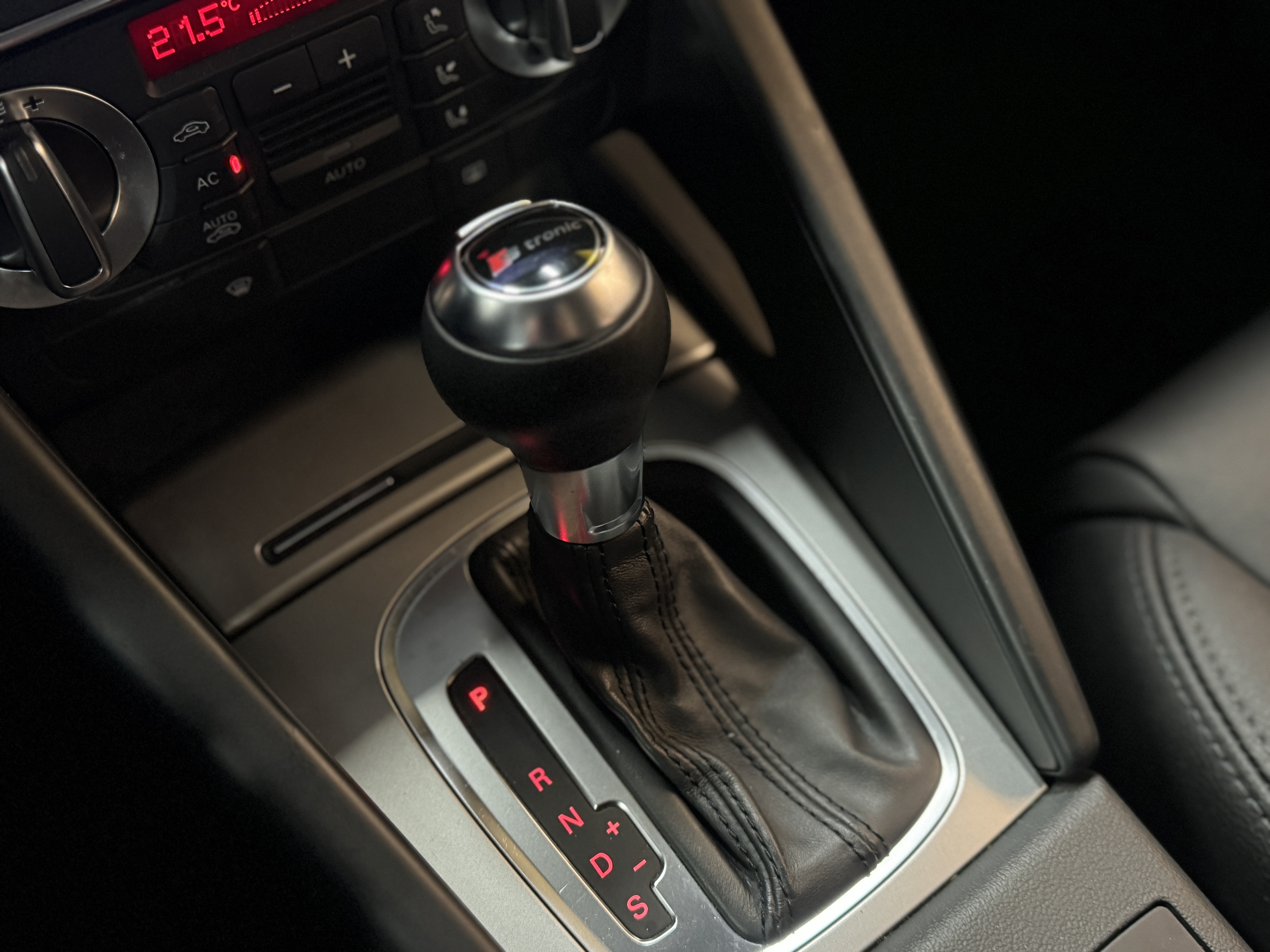 Audi A3 (Imported) 2012 #8 Audi A3 (Imported) 2012 car image #8