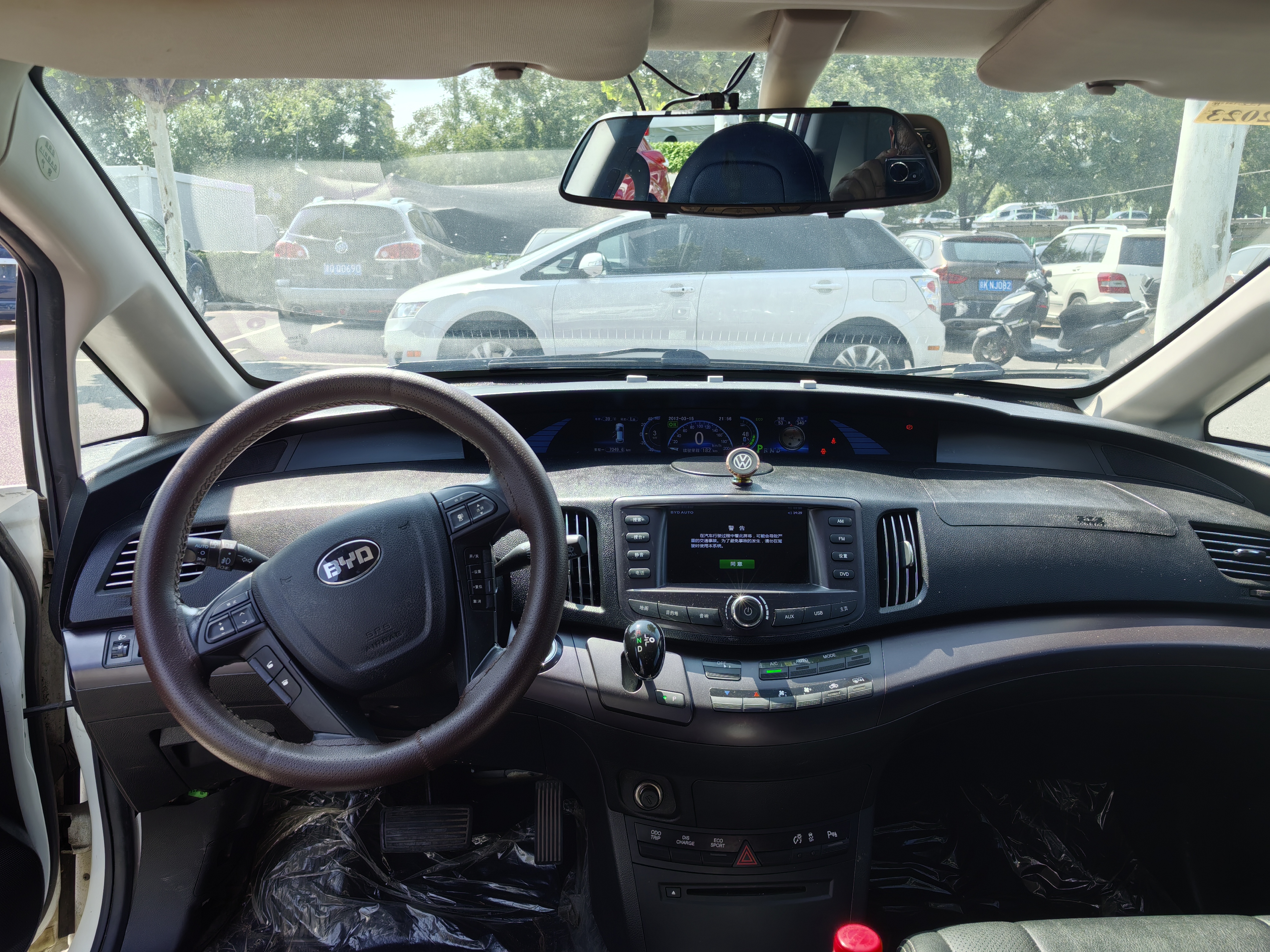 BYD e6 2017 #8 BYD e6 2017 car image #8