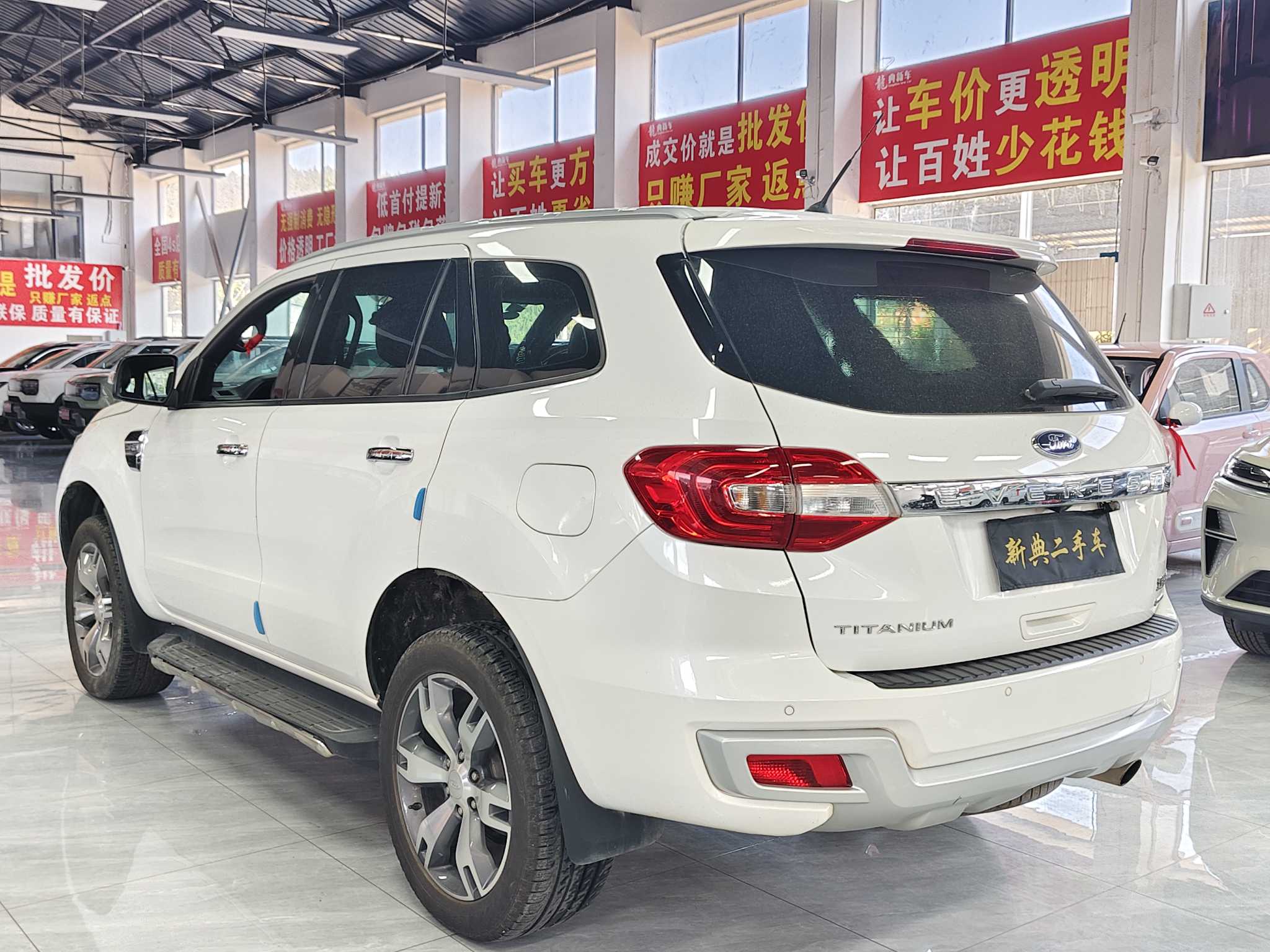 Ford Everest 2017 car image #8