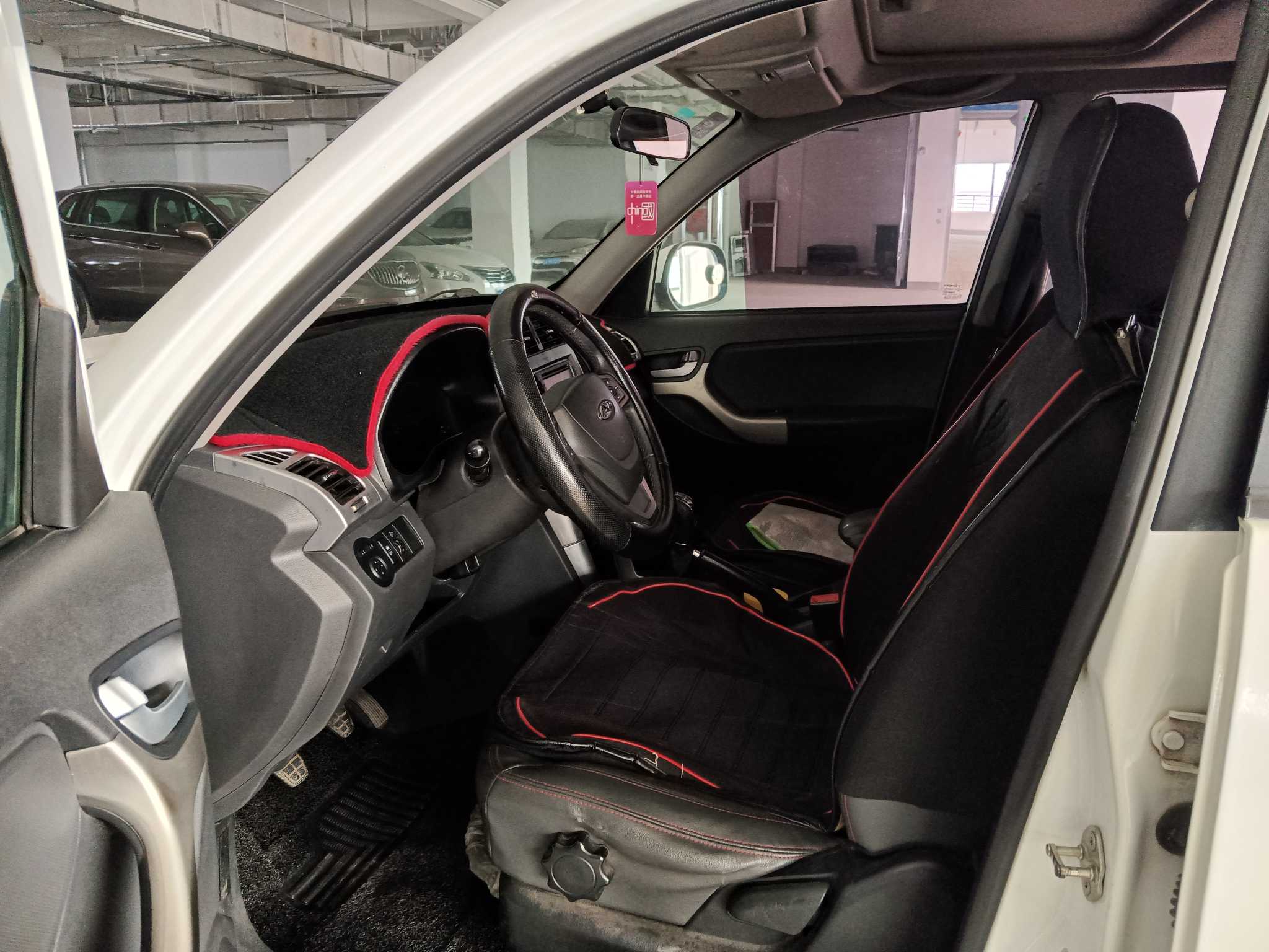 Chery Tiggo 3 2016 immagine di auto #8