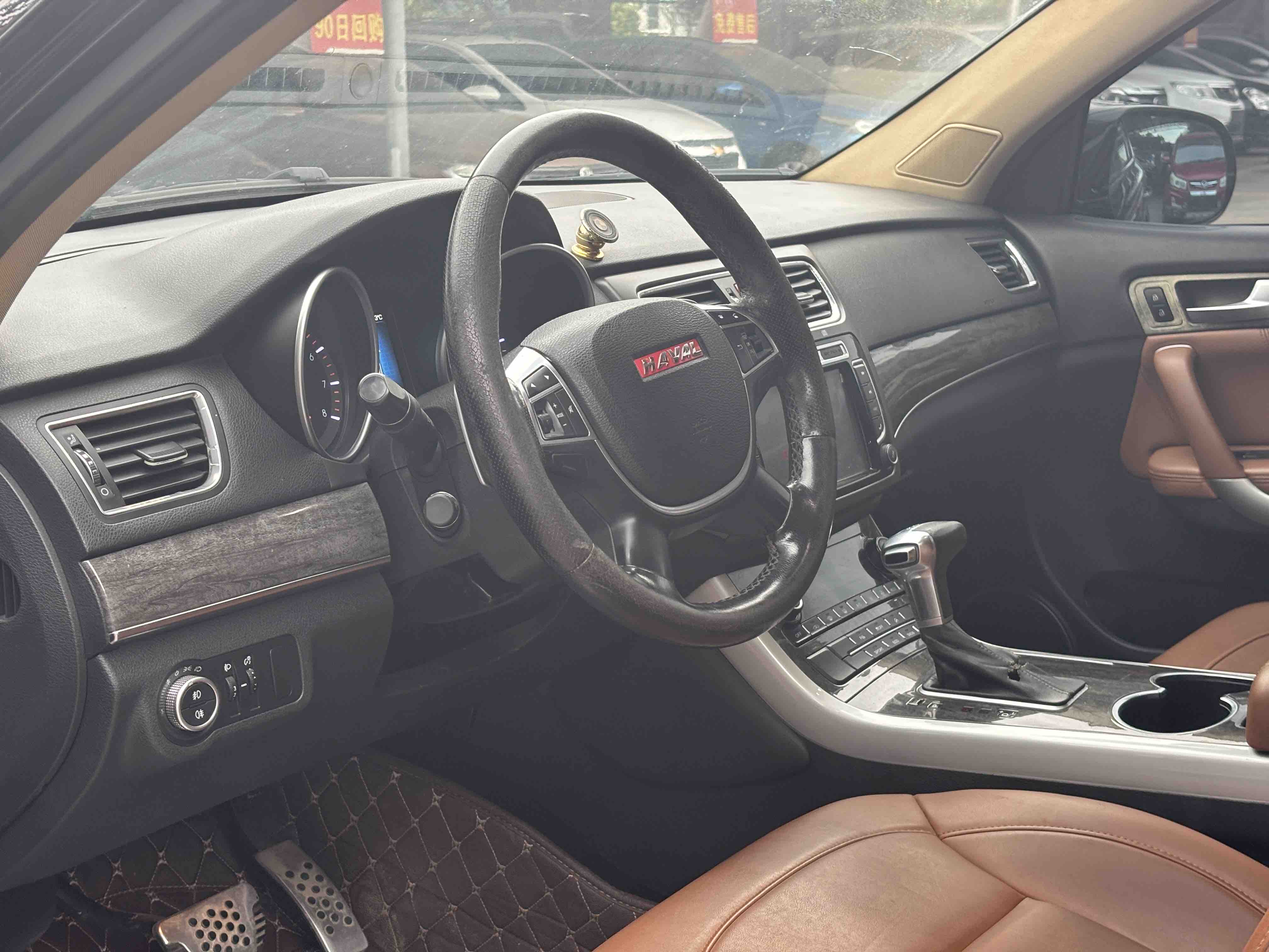 Haval 2022 car image #8