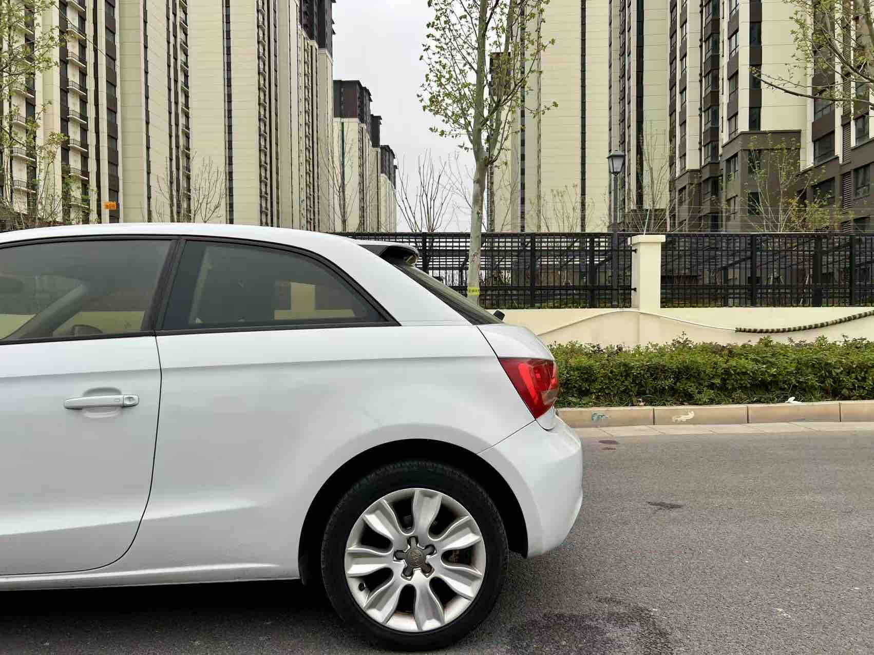 奥迪 奥迪A1 2015 汽车图片 #8