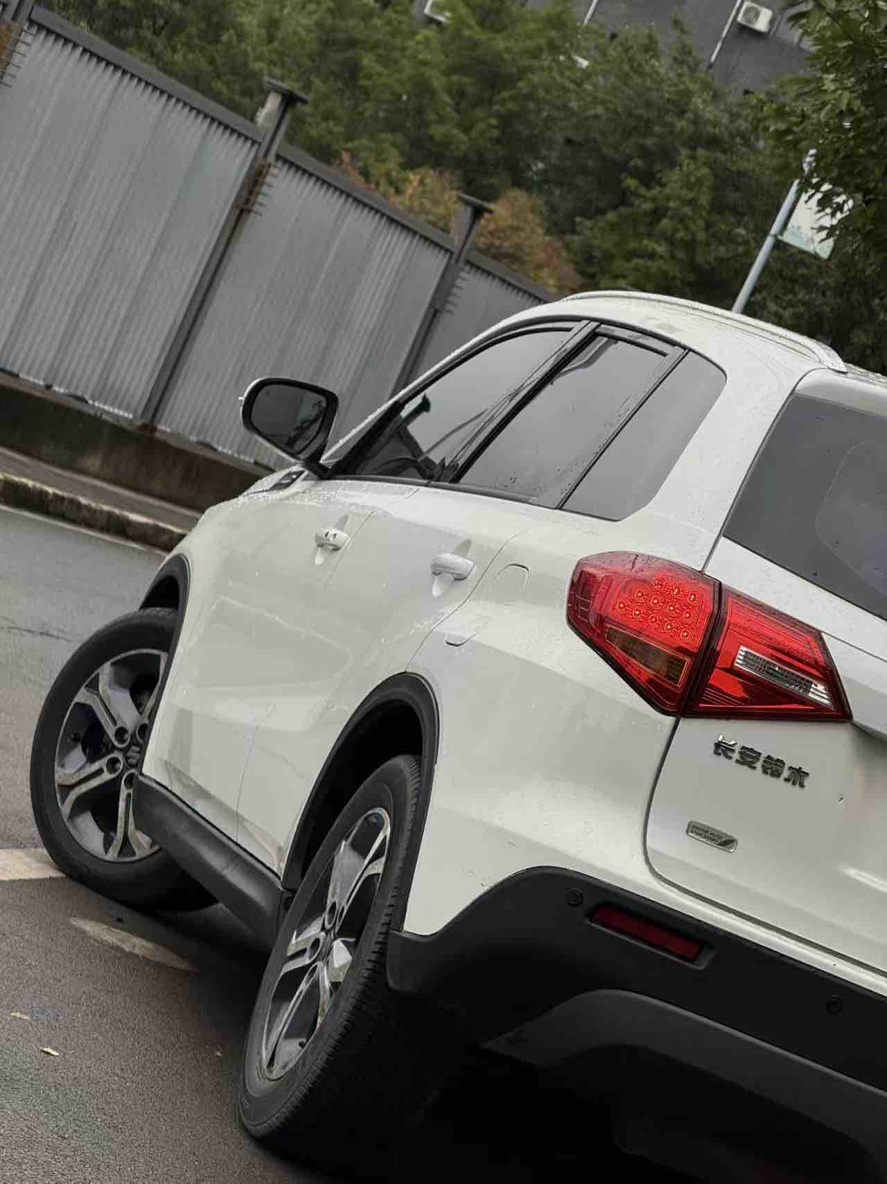 Suzuki Vitara 2016 image de voiture #8